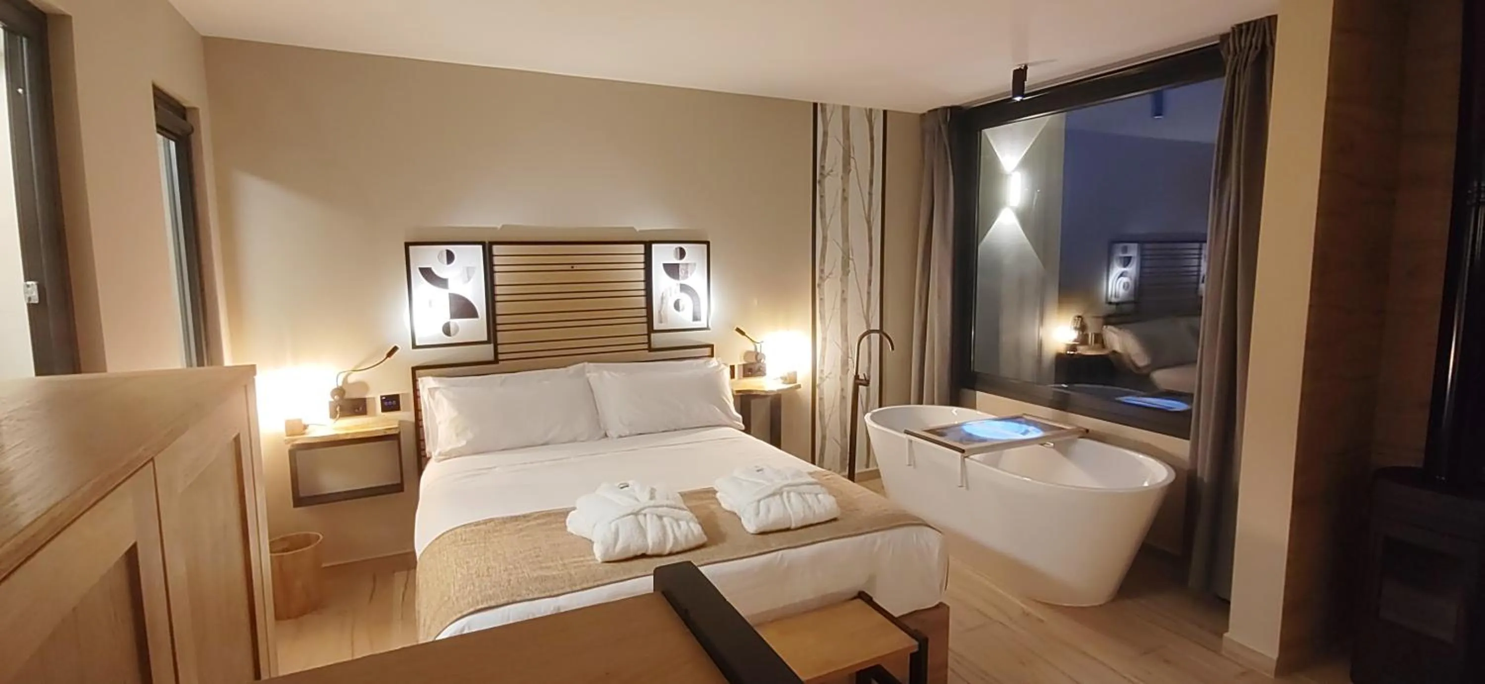 Bedroom, Bed in Las estrellas del duende