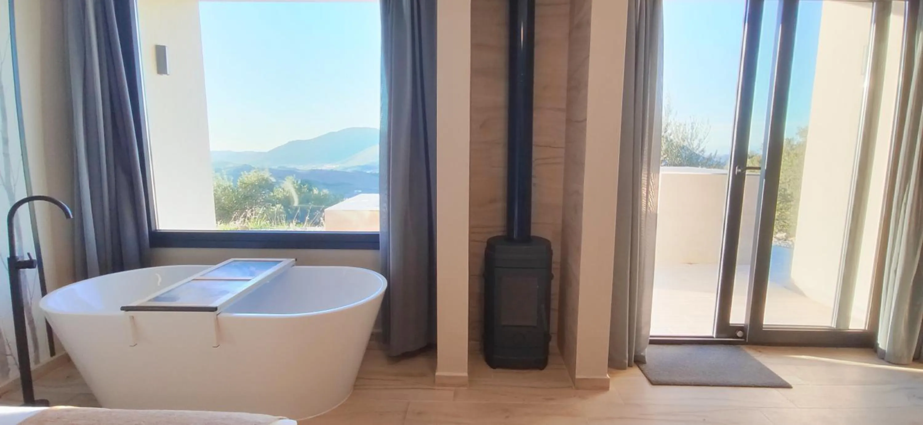 Mountain view in Las estrellas del duende