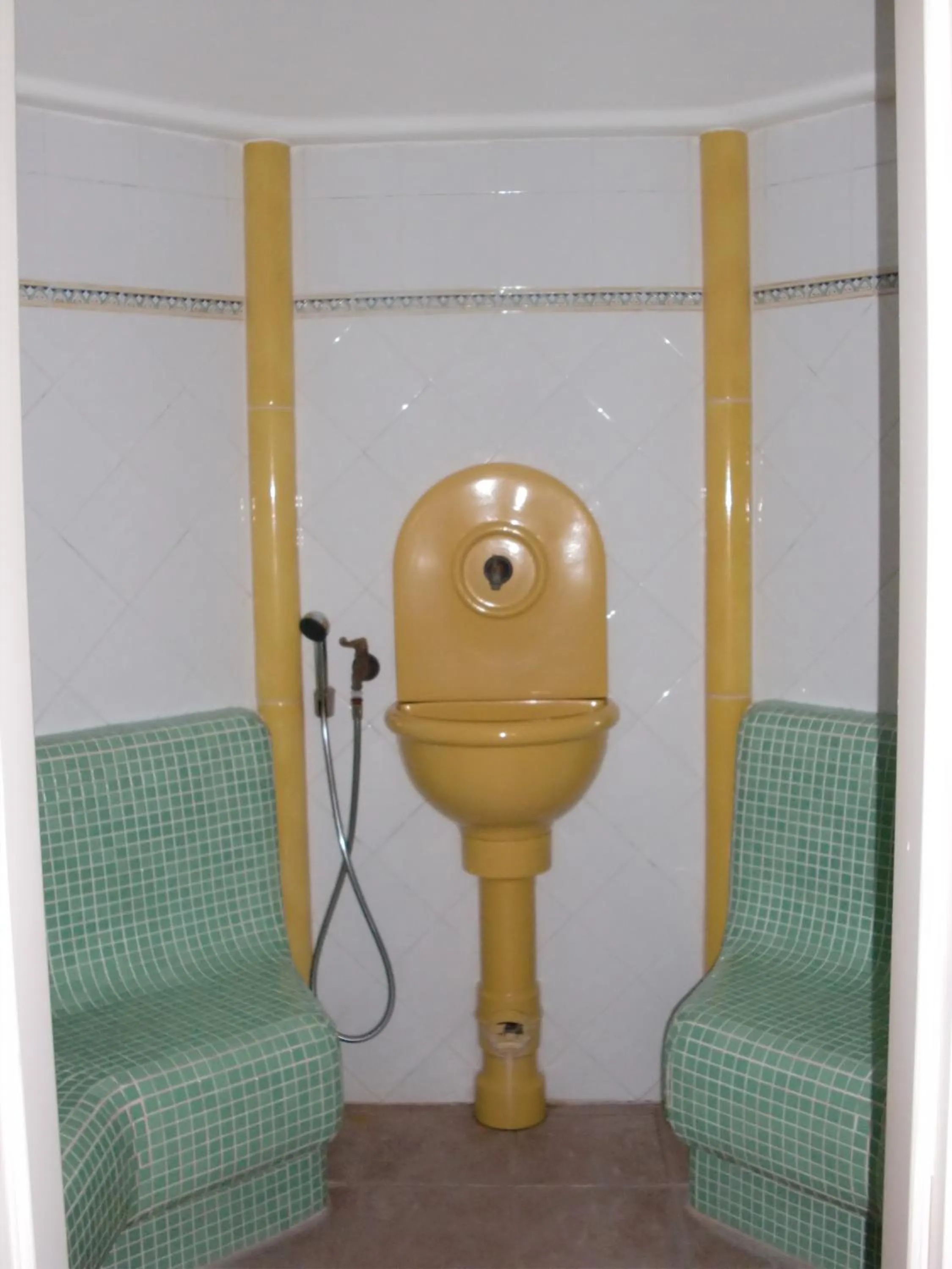 Steam room in Hotel Rodes