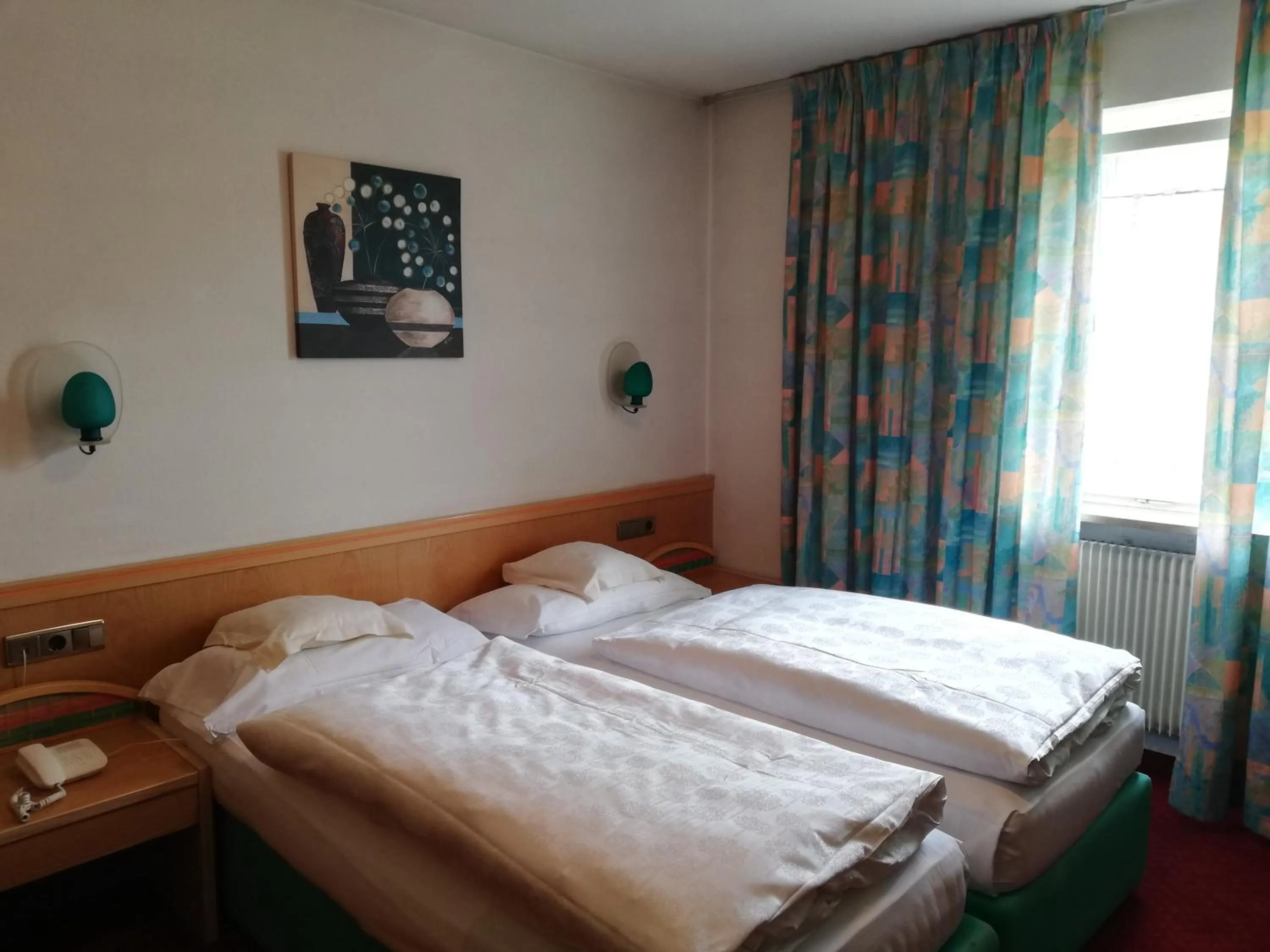 Photo of the whole room, Bed in Hotel Rodes