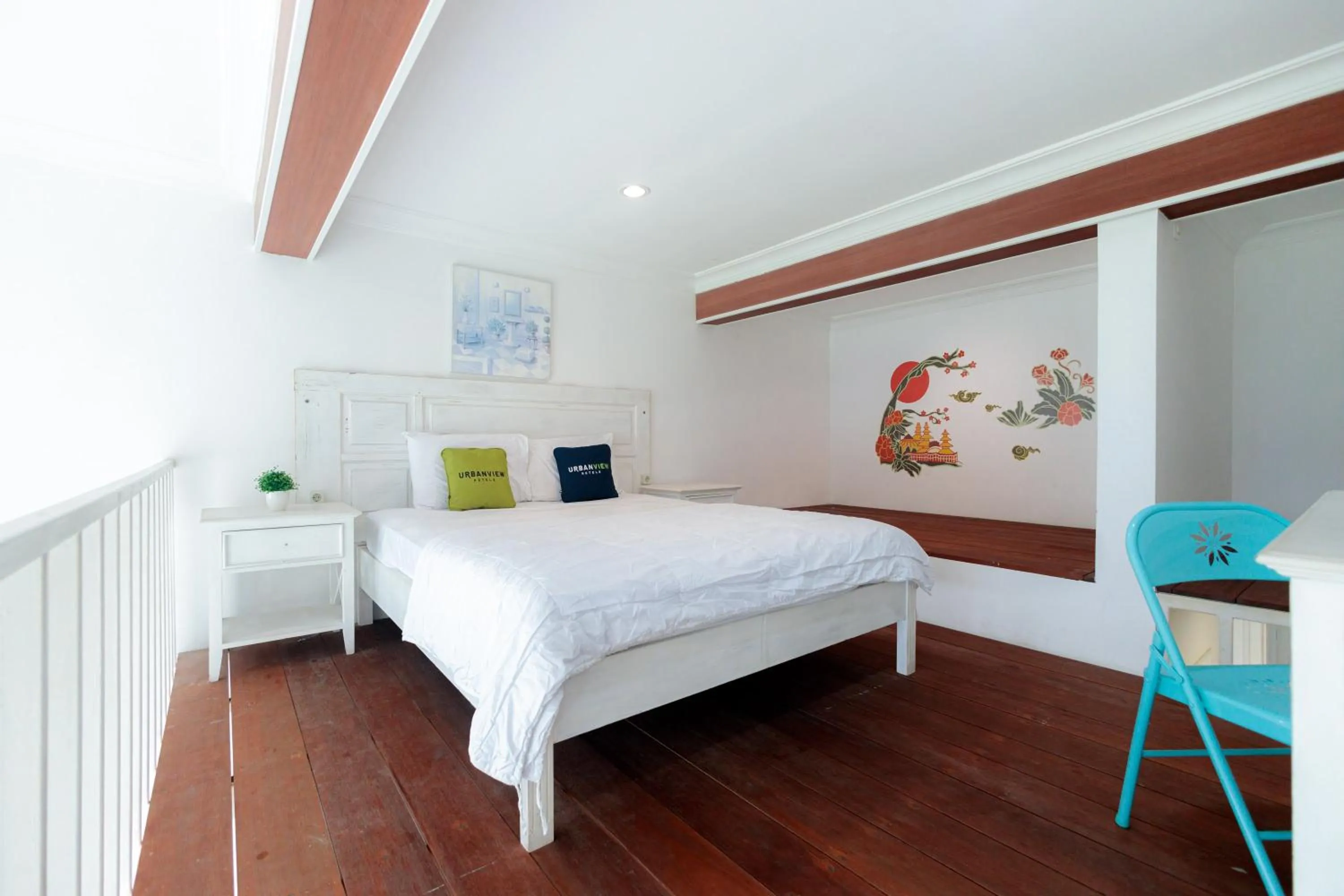 Bed in Urbanview Blessing Residence Surabaya by RedDoorz