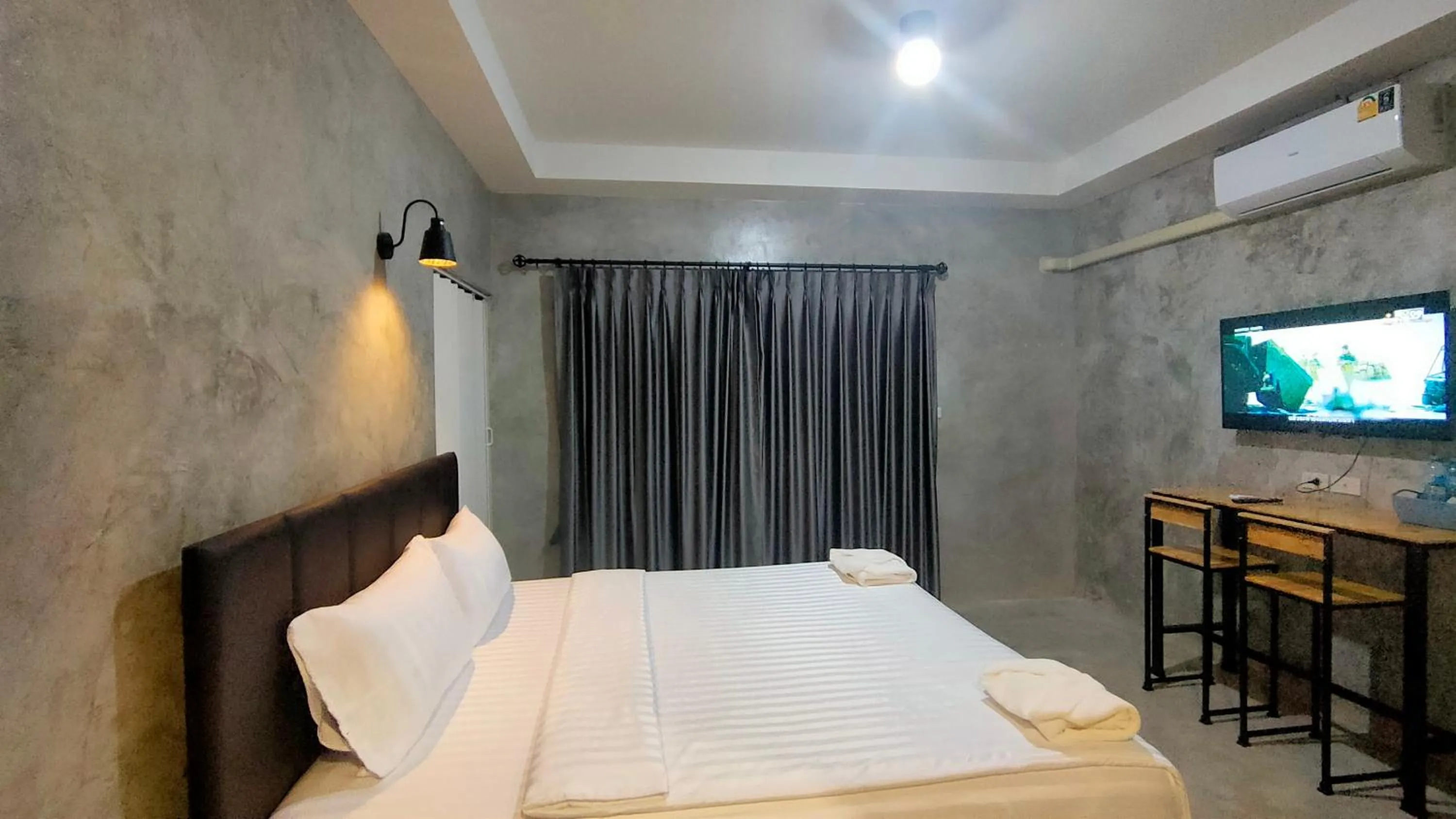 TV and multimedia, Bed in The Loftel Resort