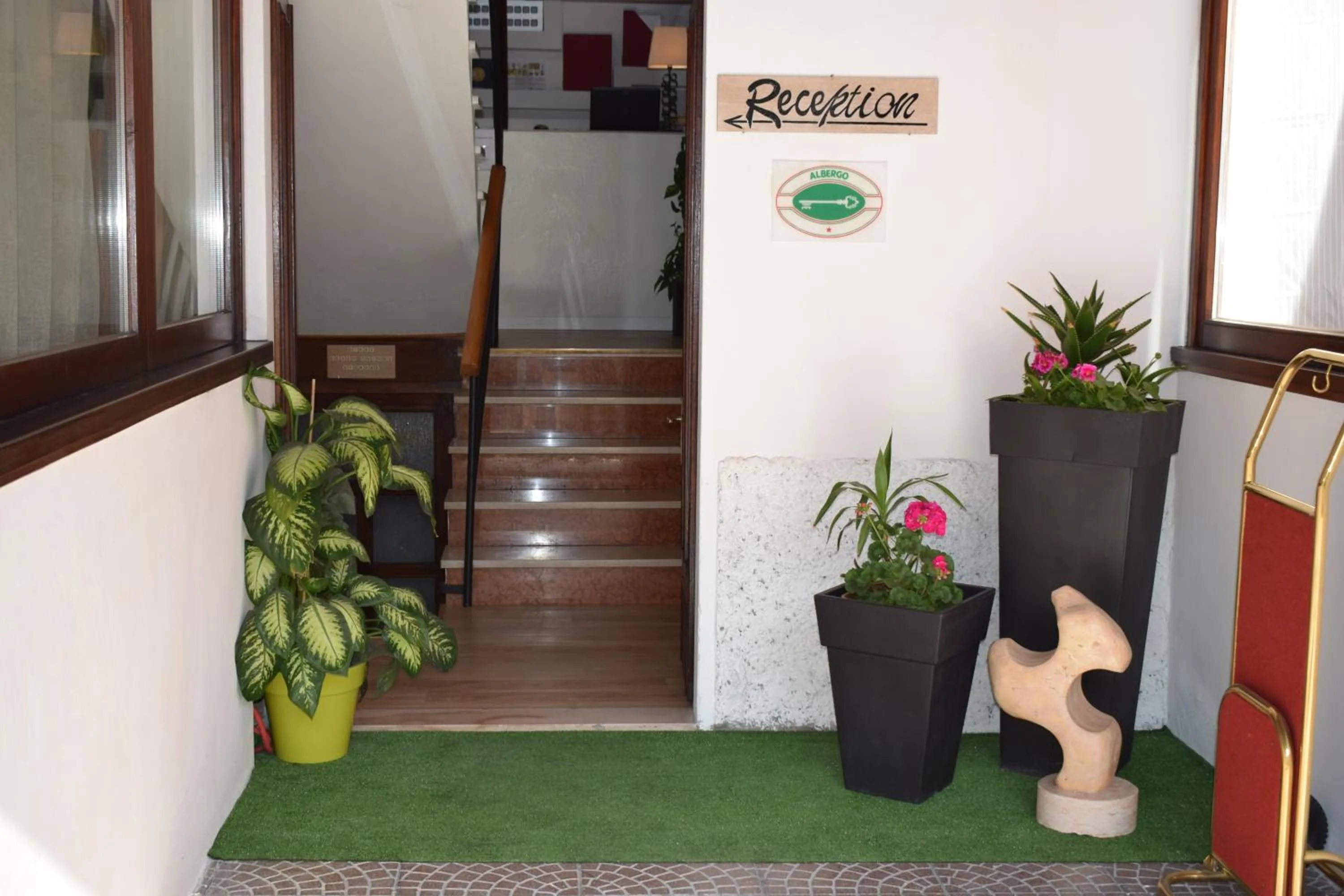 Lobby or reception in Albergo Al Pescatore