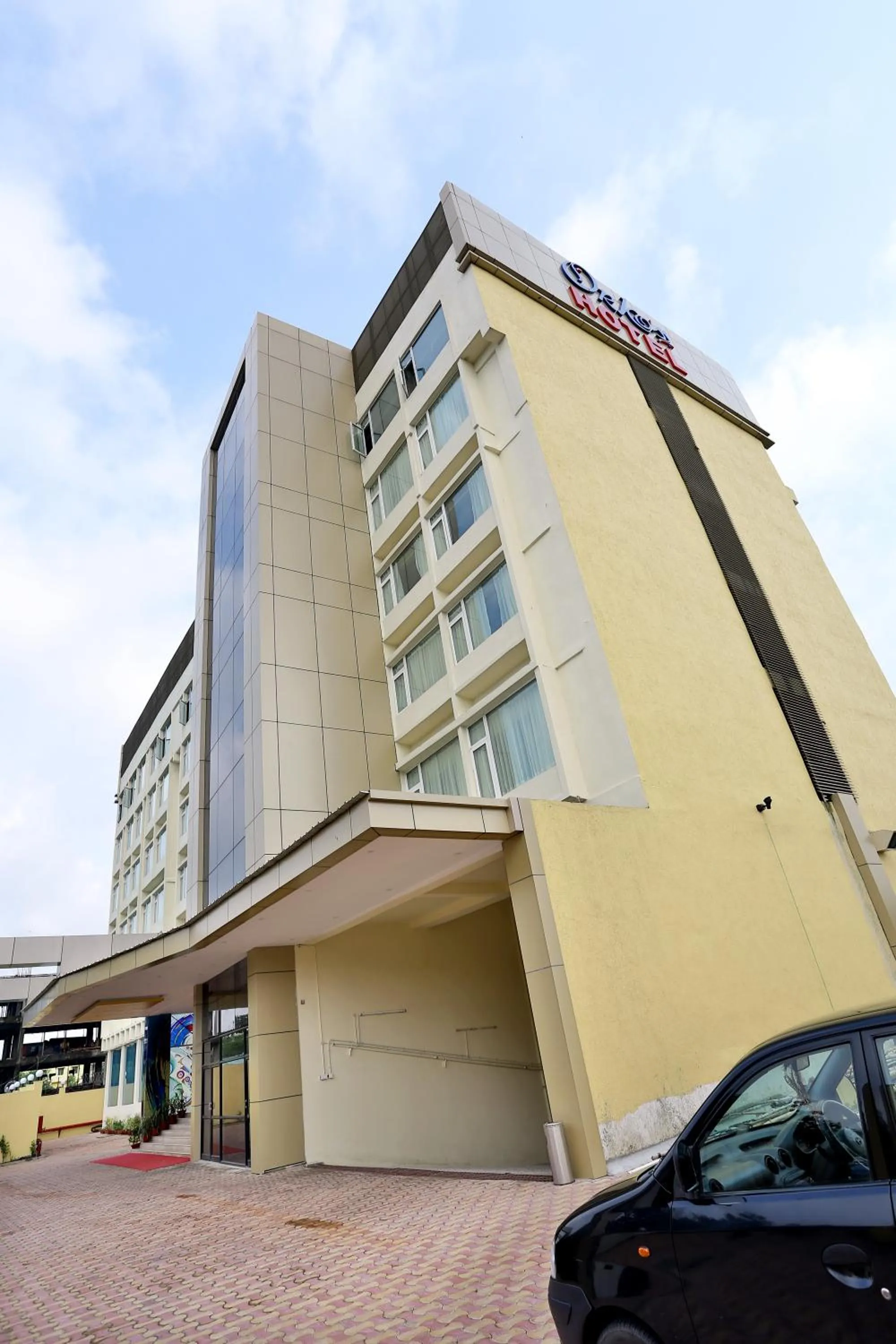 Facade/entrance in Regenta Orkos Kolkata by Royal Orchid Hotels Limited