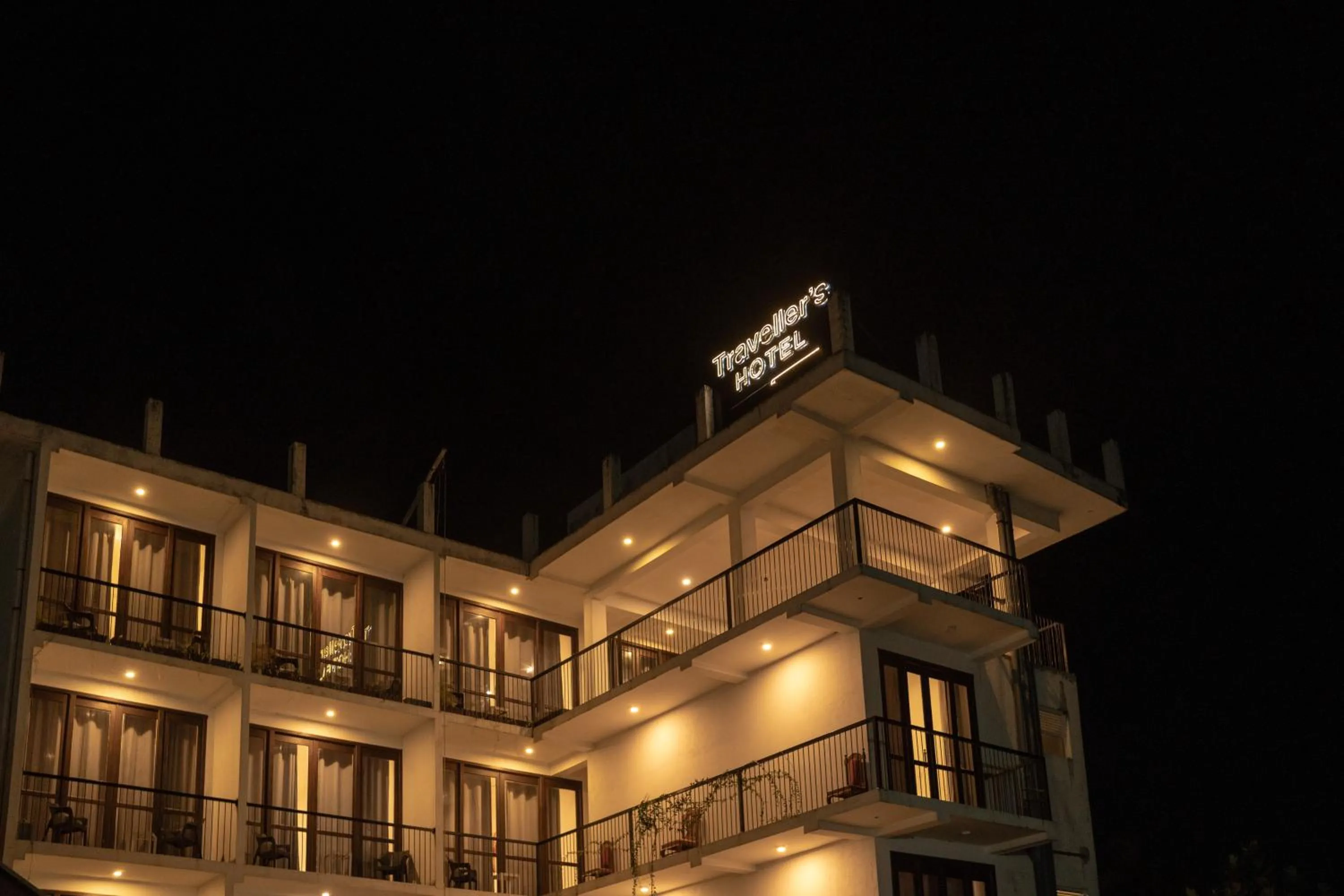 Property building in Traveller's Hotel Hikkaduwa