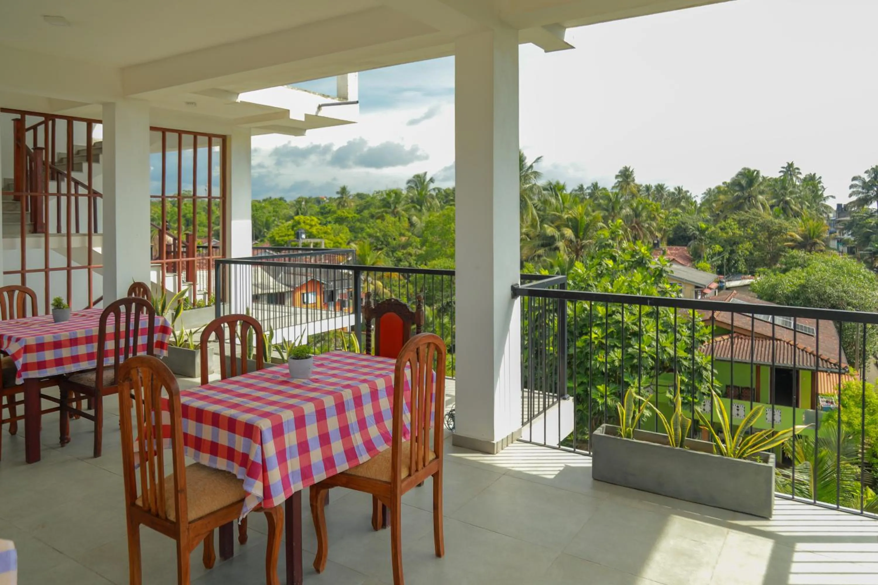 Restaurant/places to eat in Traveller's Hotel Hikkaduwa