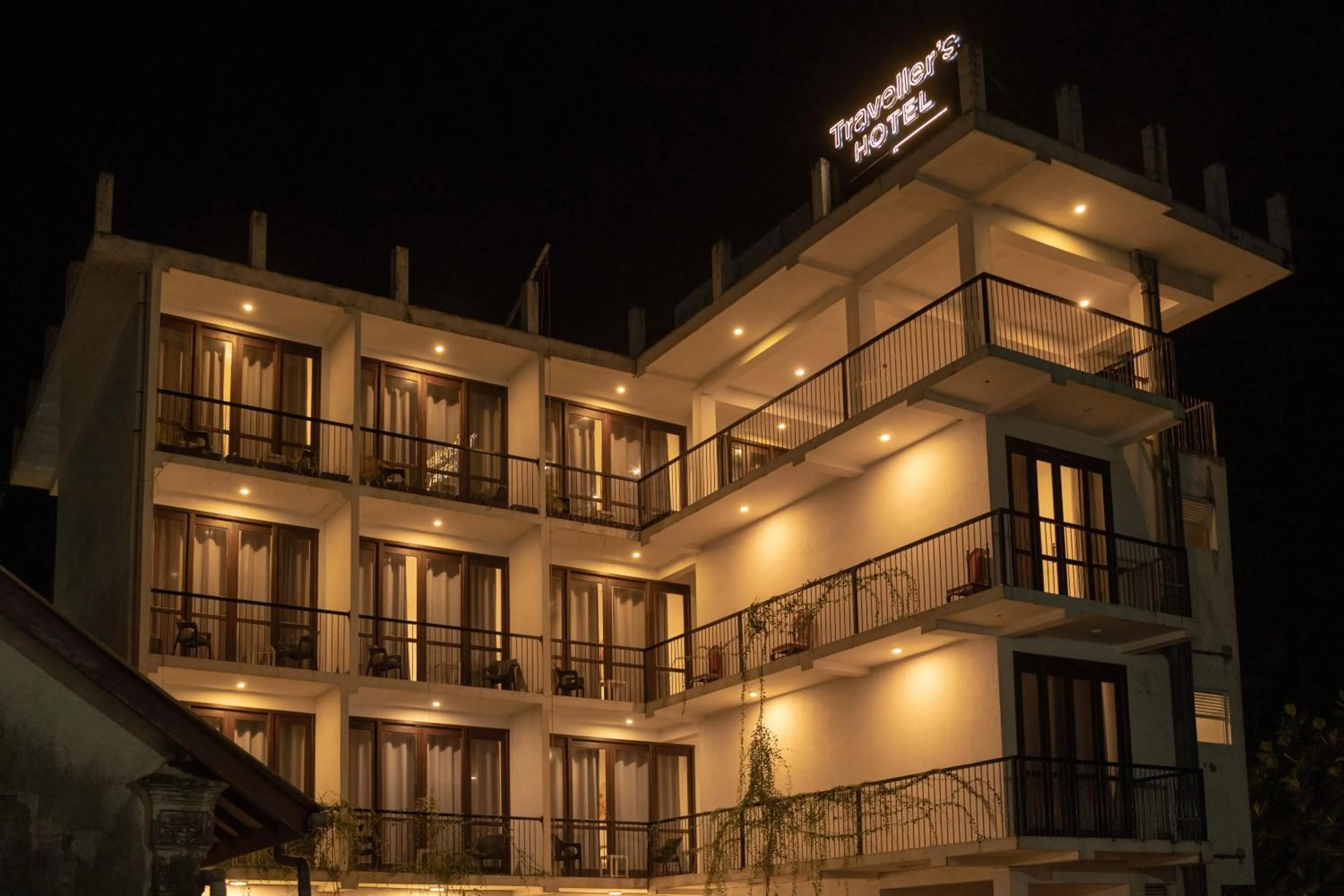 Property building in Traveller's Hotel Hikkaduwa