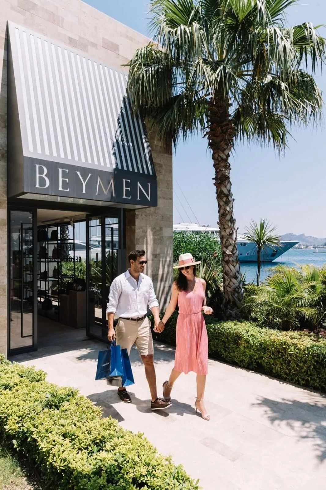 On-site shops in Yalikavak Marina Garden Hotel