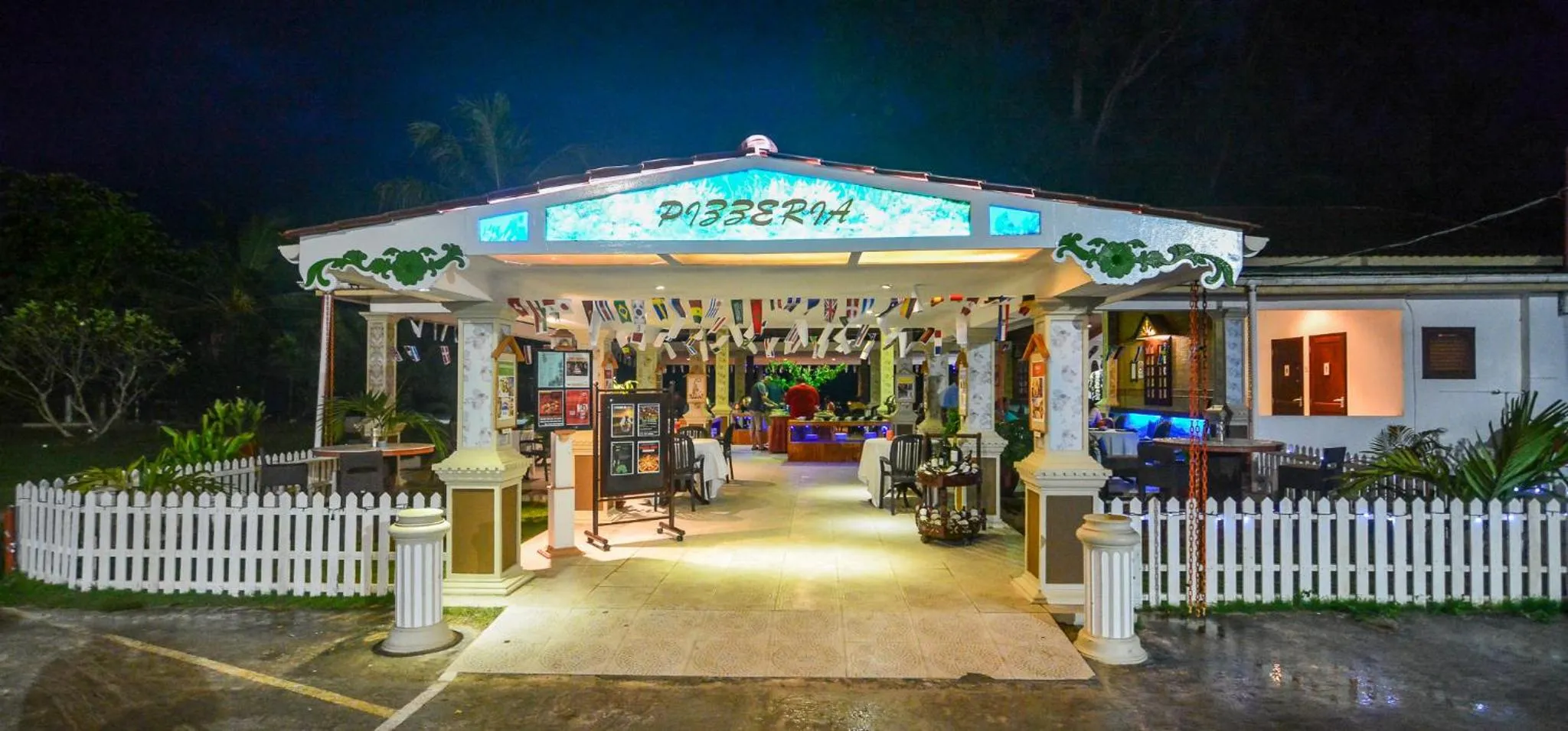 Restaurant/places to eat in Berjaya Praslin Resort