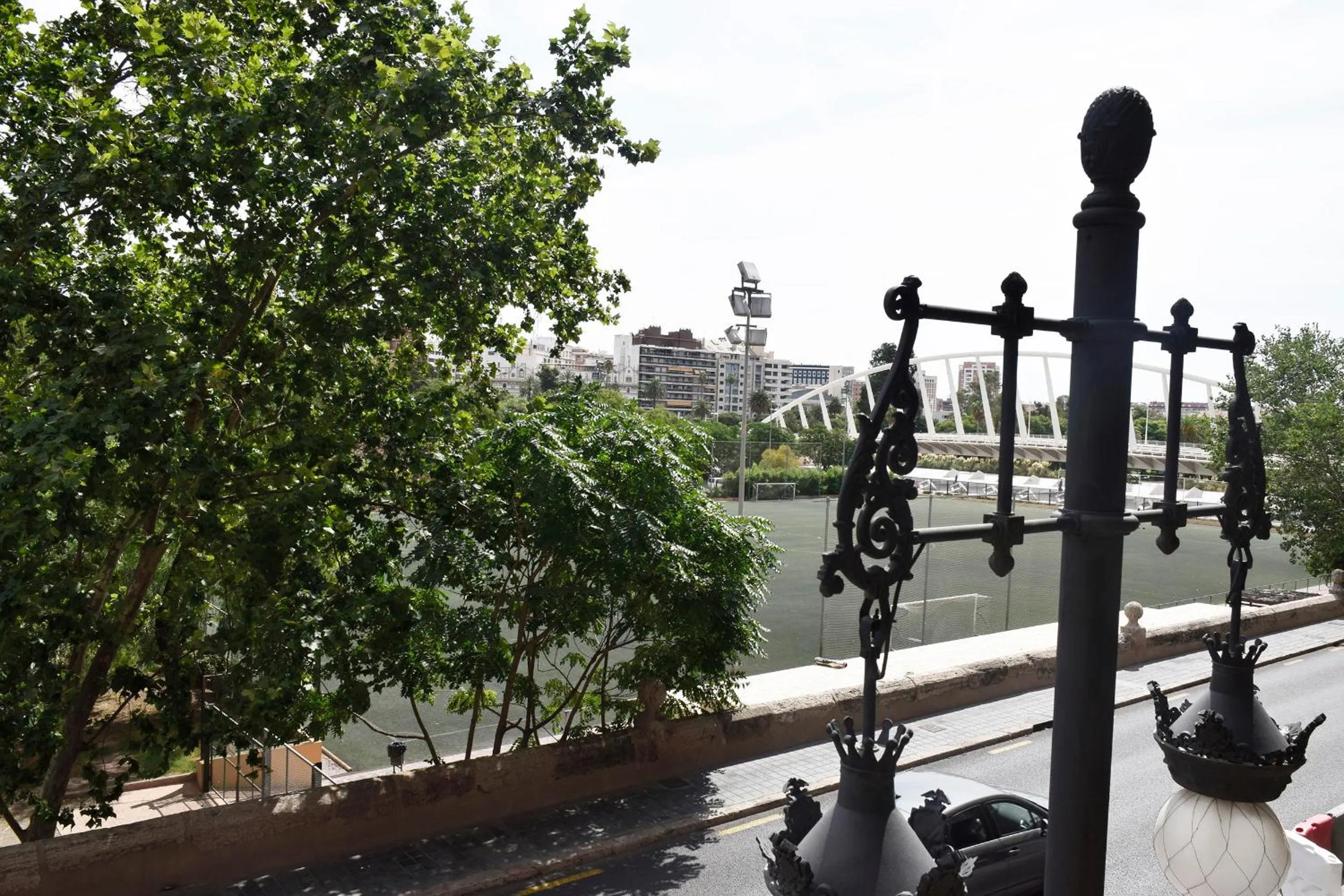 Staff in VALENCIA SUITS YOU Centro Histórico, Establecimiento Automatizado-Fast Auto Check in&Out, Solo para Adultos-Adults only
