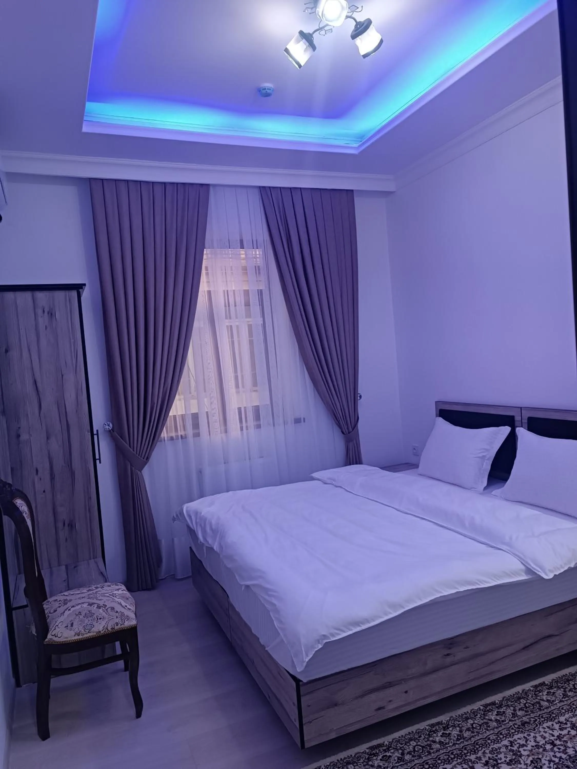 Double Room - single occupancy in Muhayyo guest house