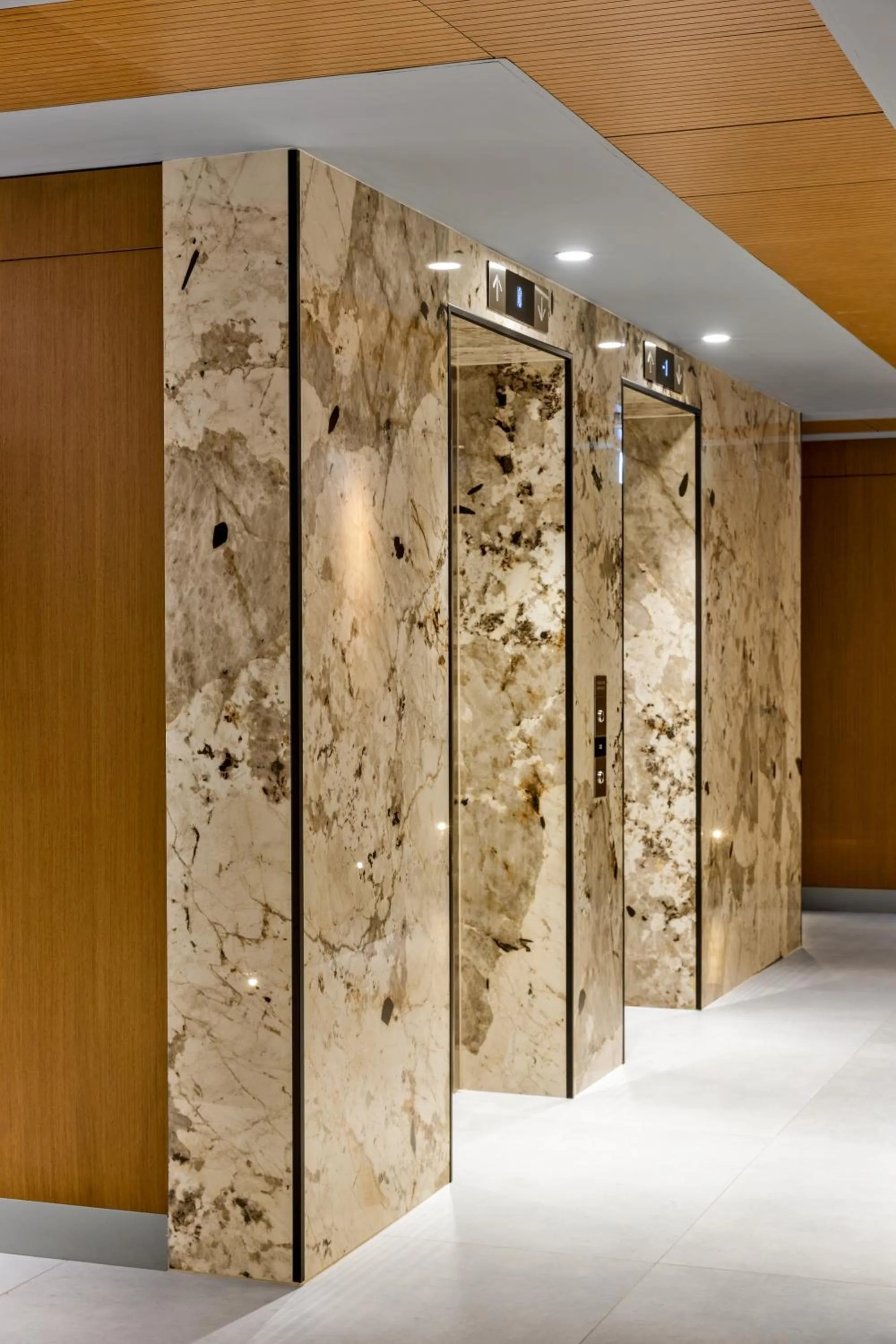 Property building in Mercure Tirana