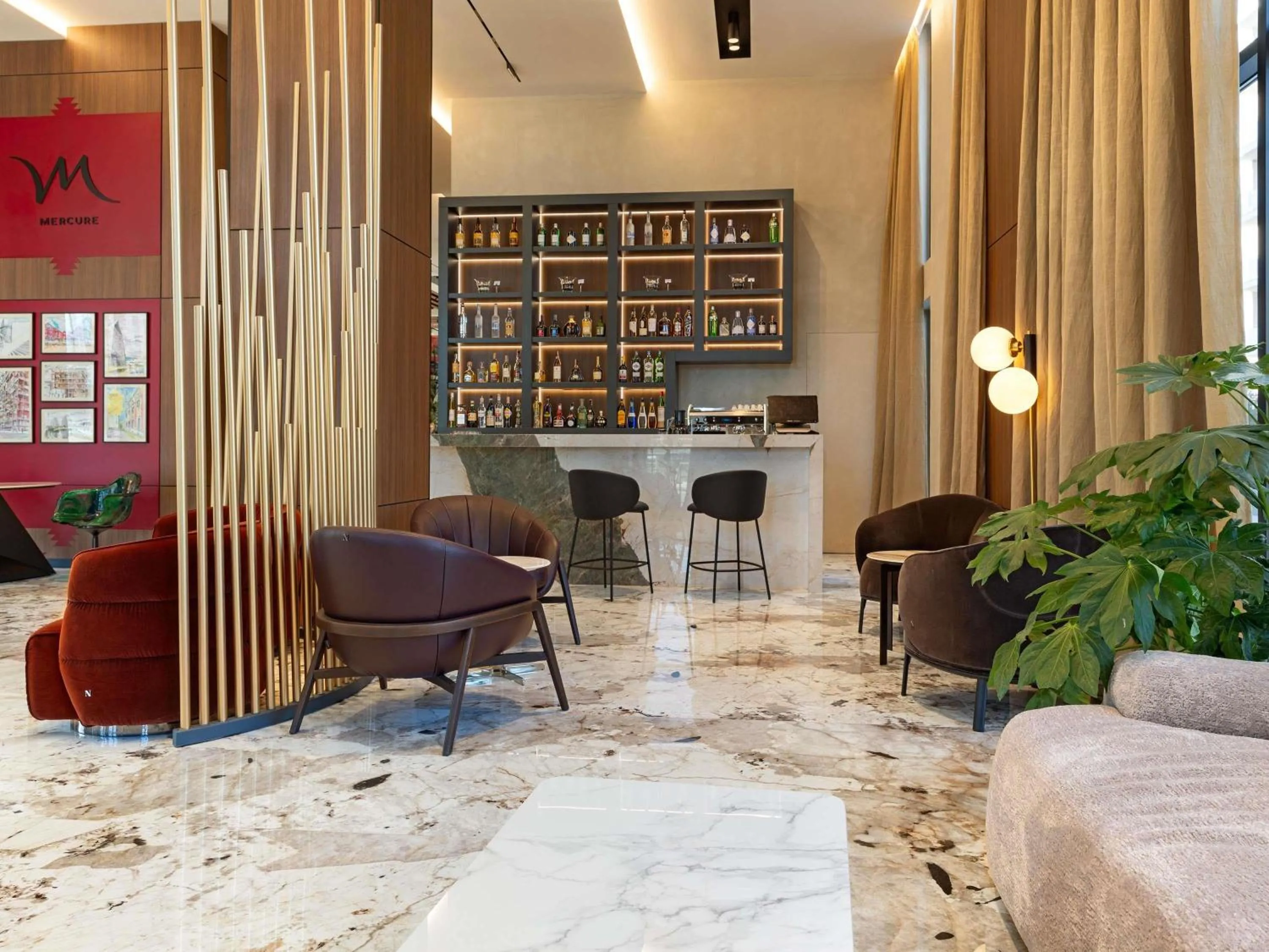 Lounge or bar in Mercure Tirana