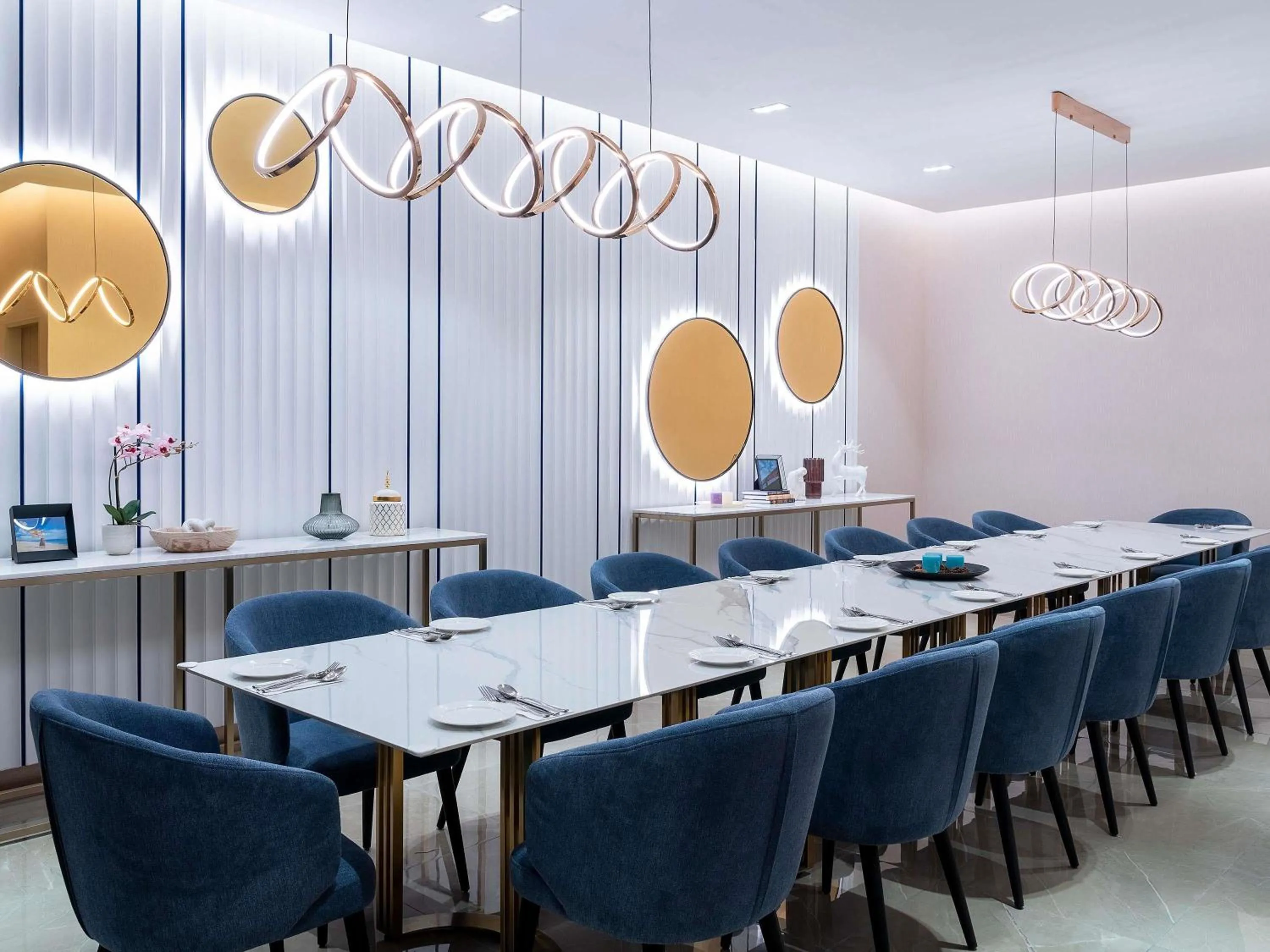 Restaurant/places to eat in Mercure Kuala Lumpur Trion