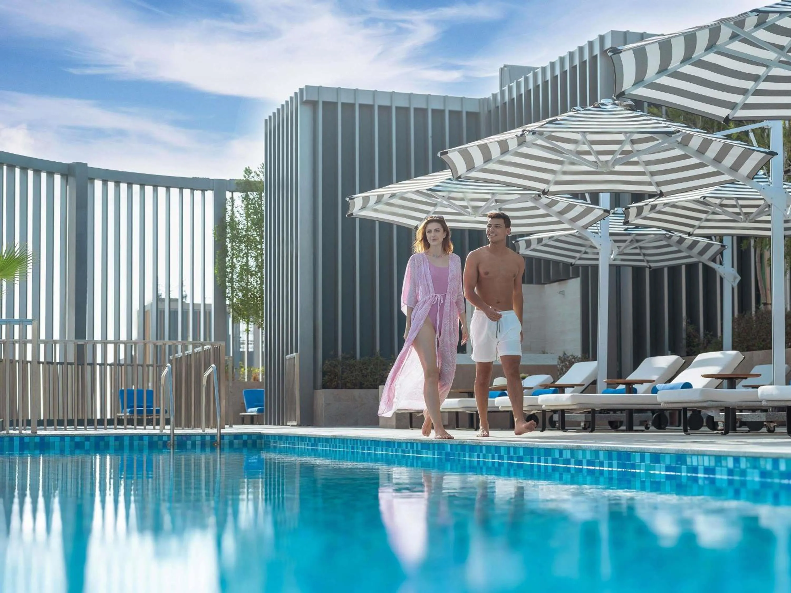 Pool view in Mercure Dubai Deira