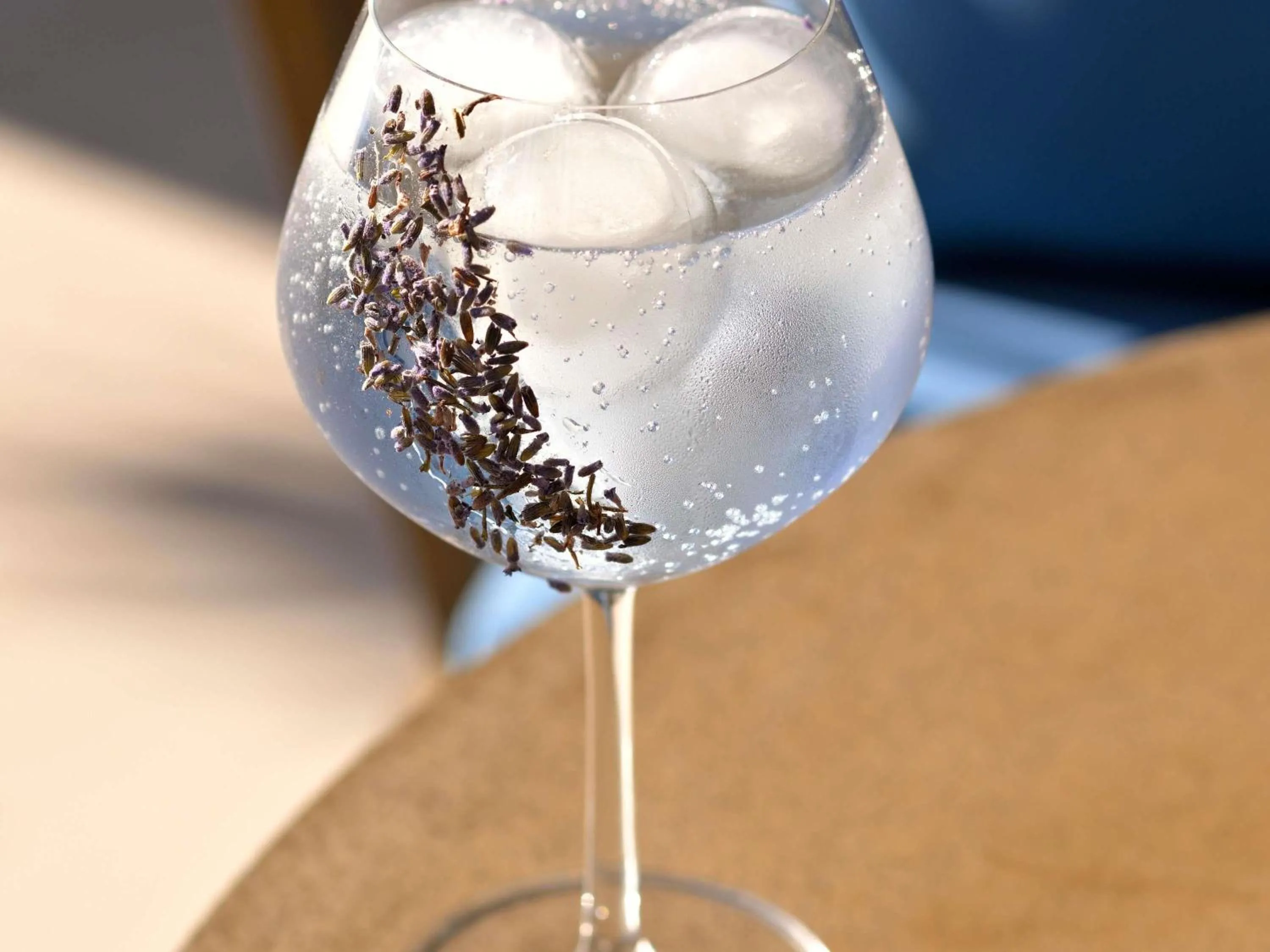 Lounge or bar in Mercure Dubai Deira