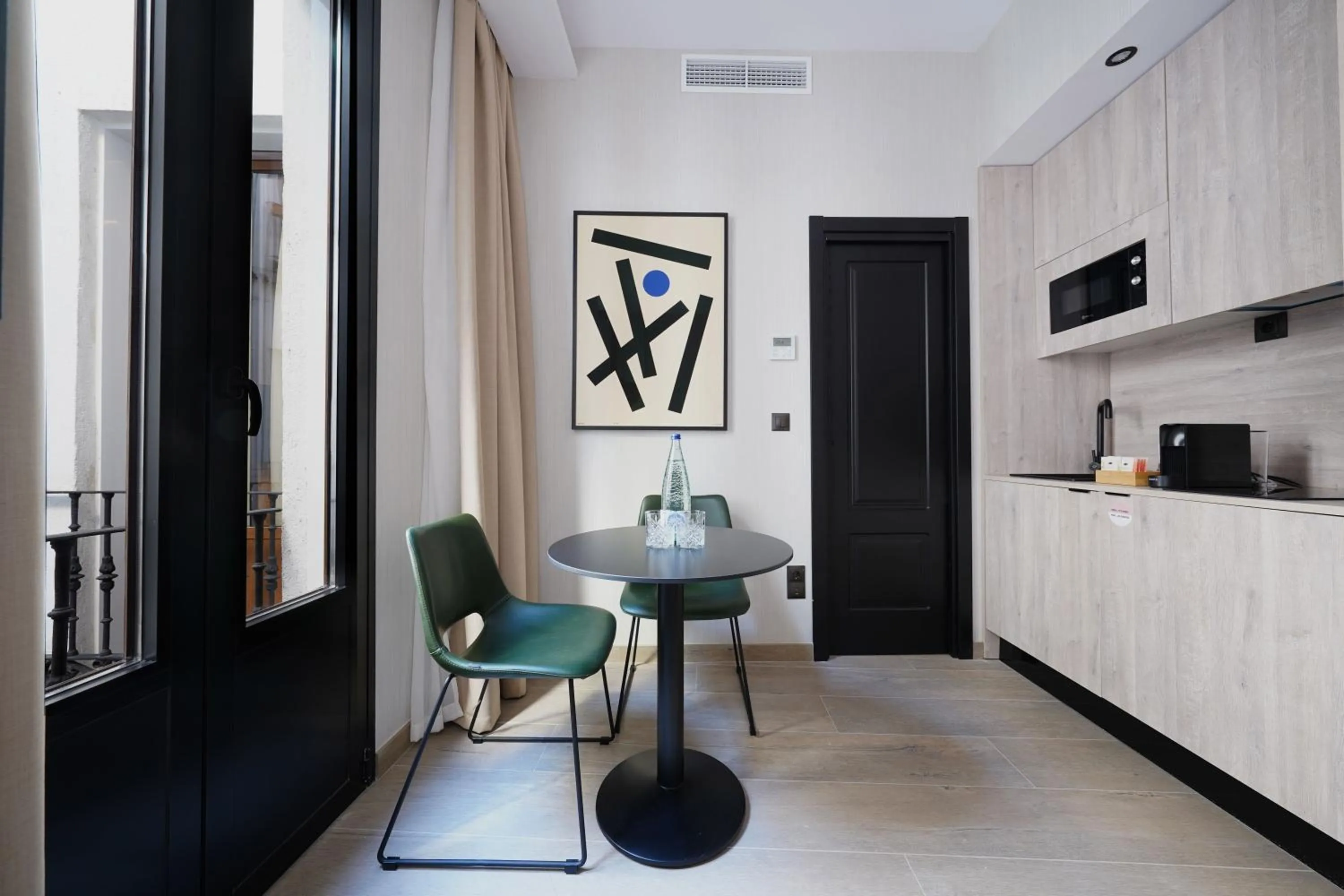 Kitchen or kitchenette in Numa Madrid Luna