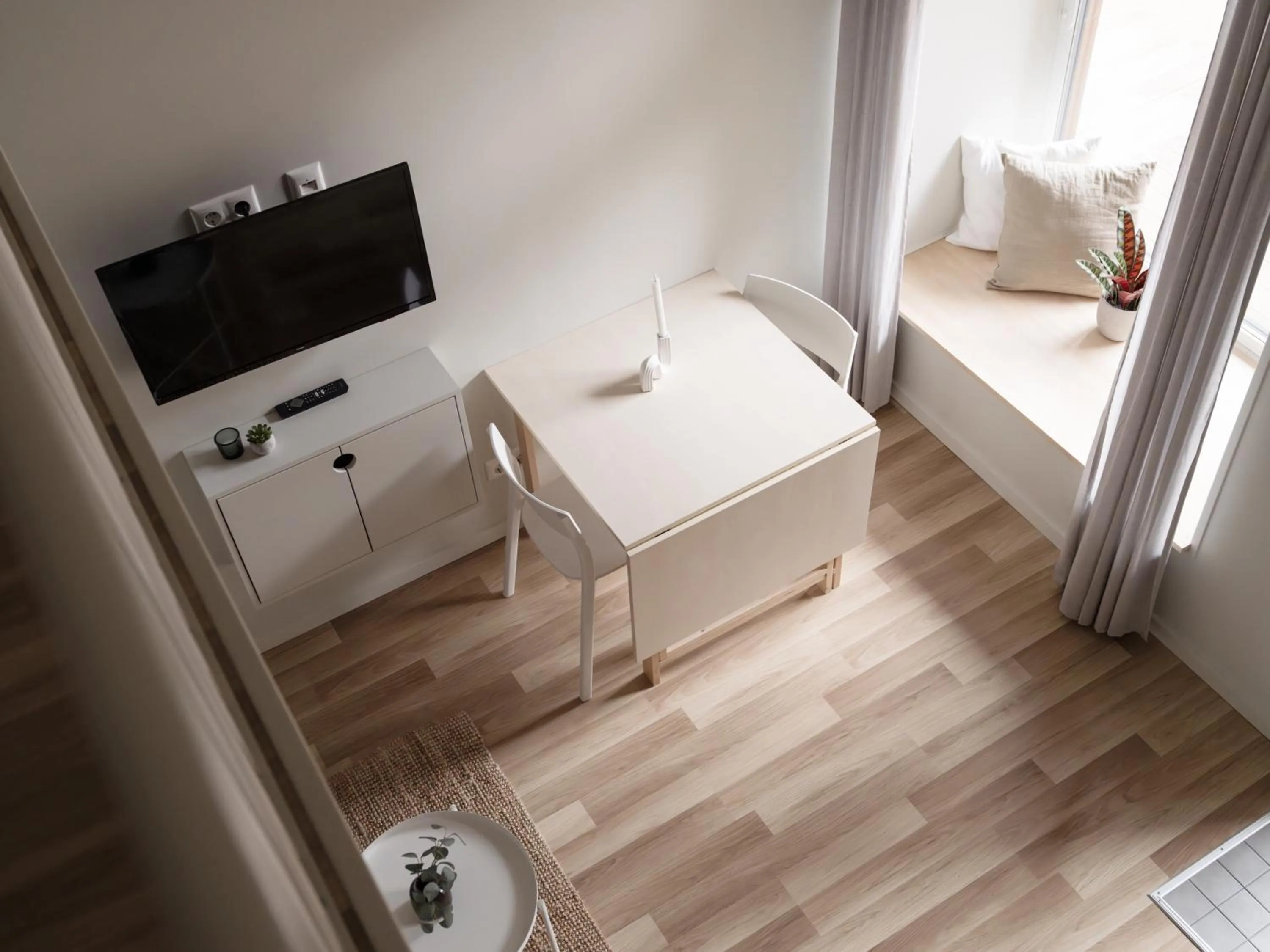 Photo of the whole room in Waterfront Cabins