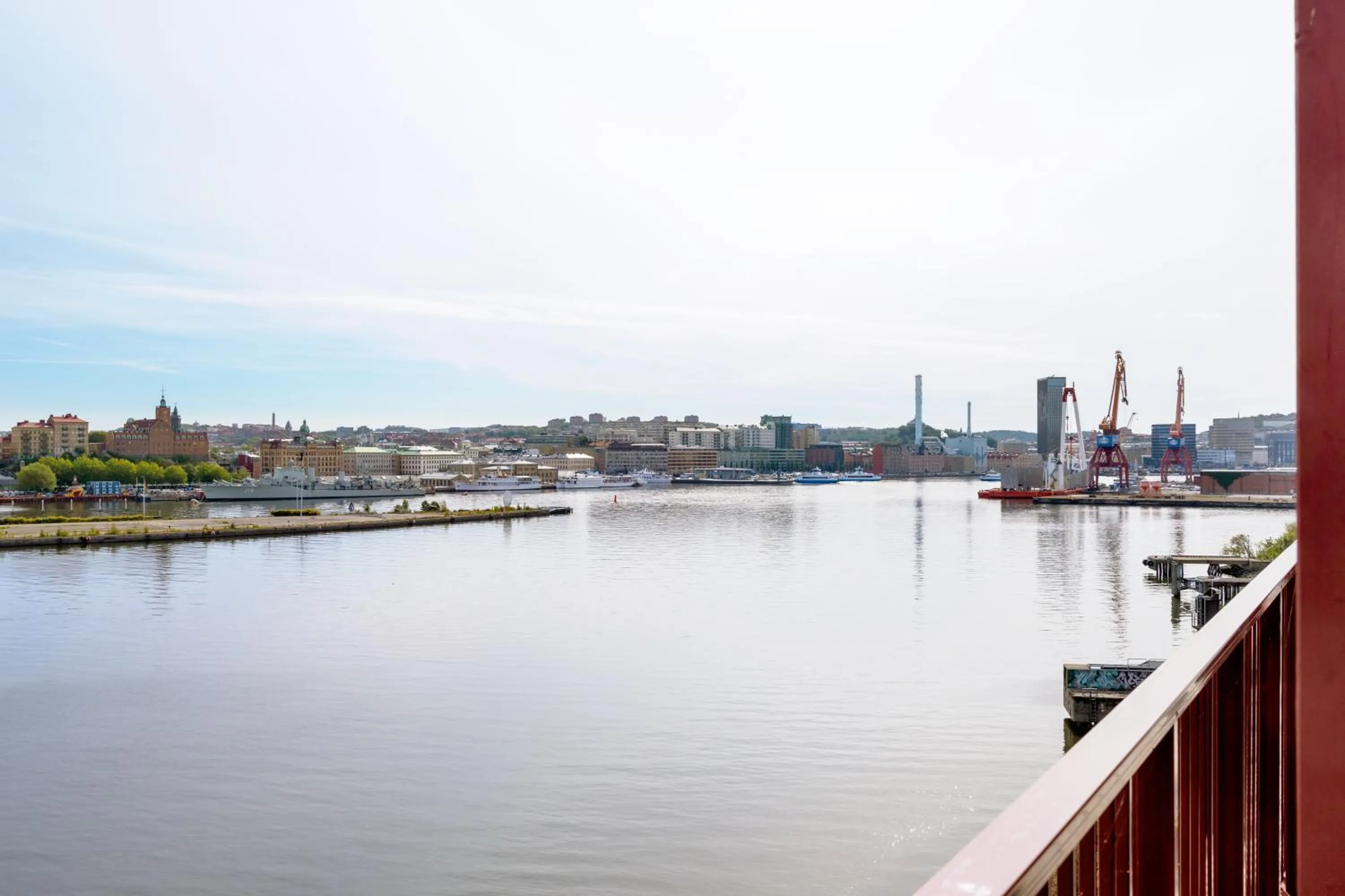 City view in Waterfront Cabins
