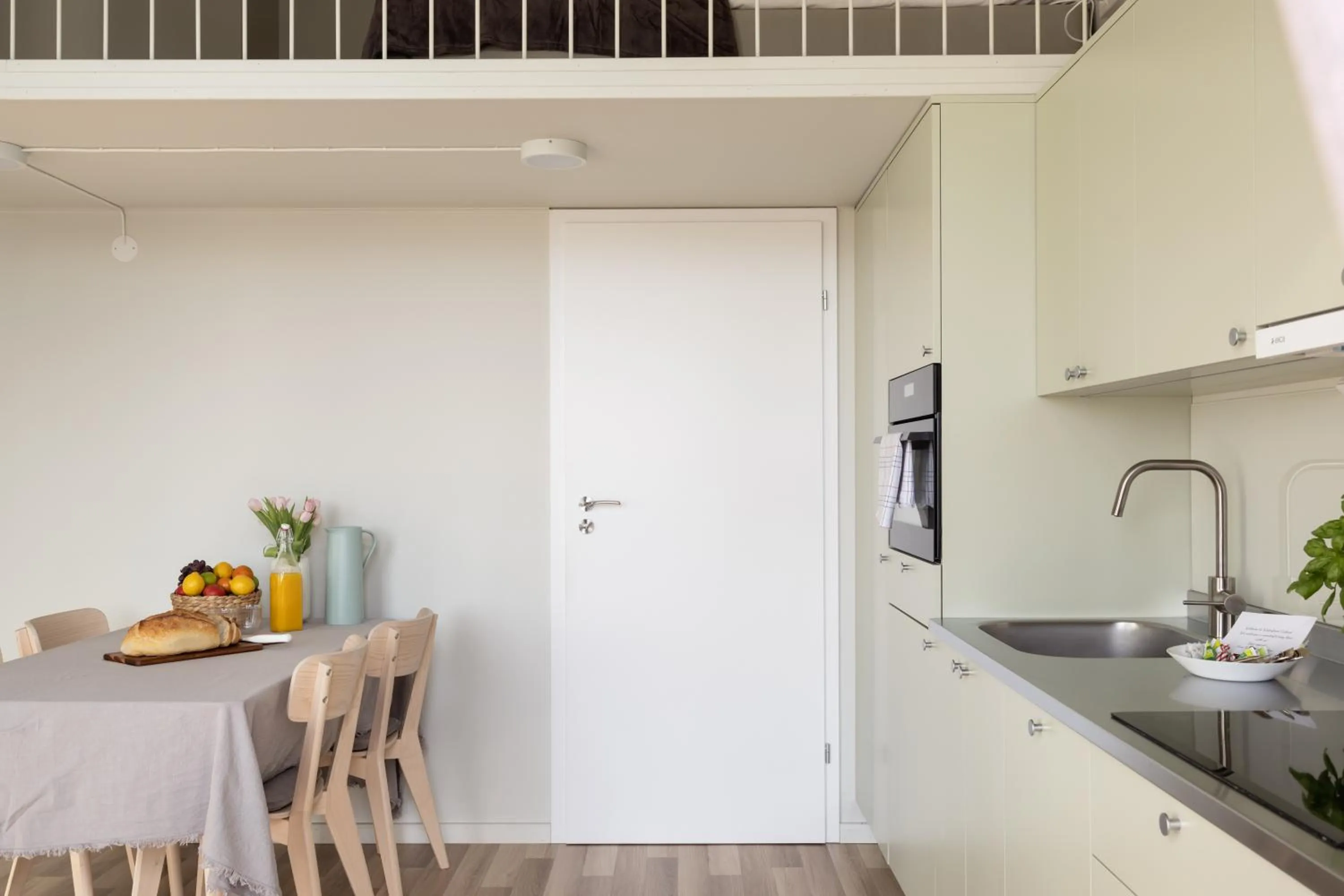 Kitchen or kitchenette in Waterfront Cabins