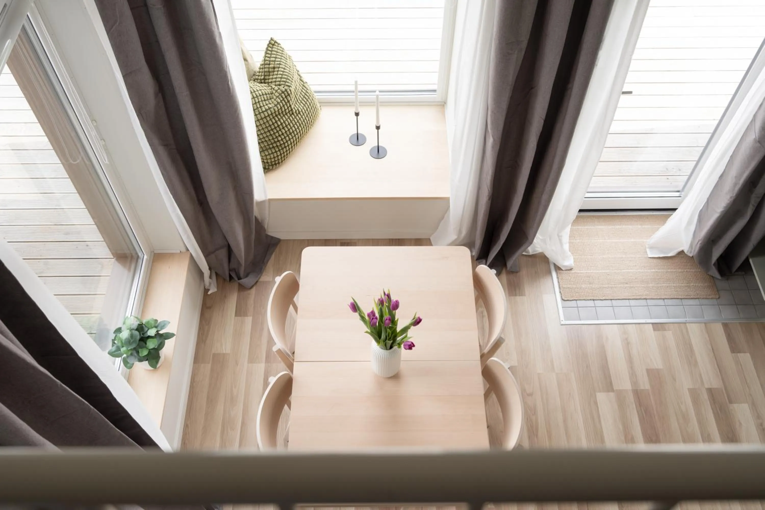 Photo of the whole room in Waterfront Cabins