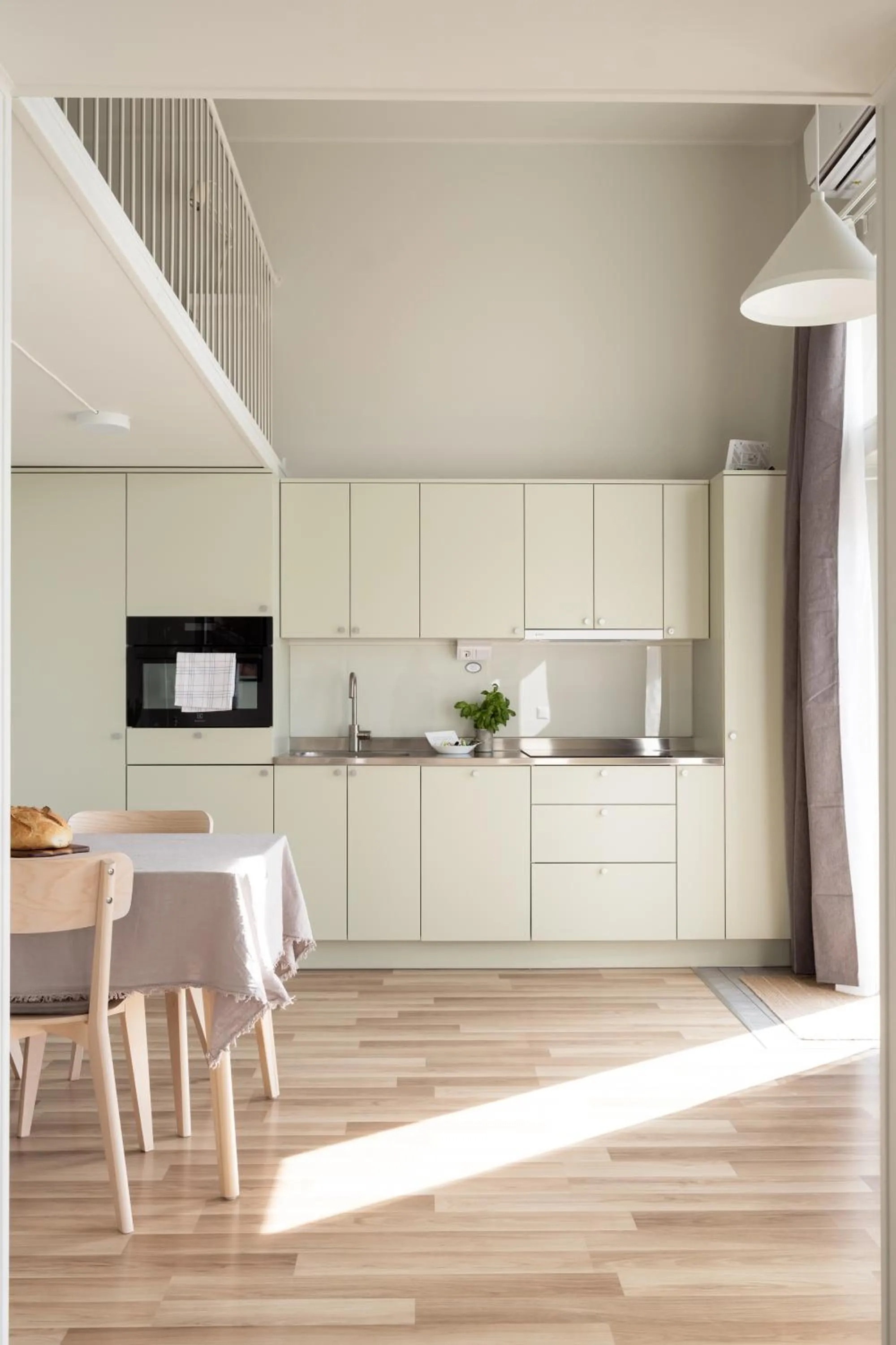 Kitchen or kitchenette in Waterfront Cabins