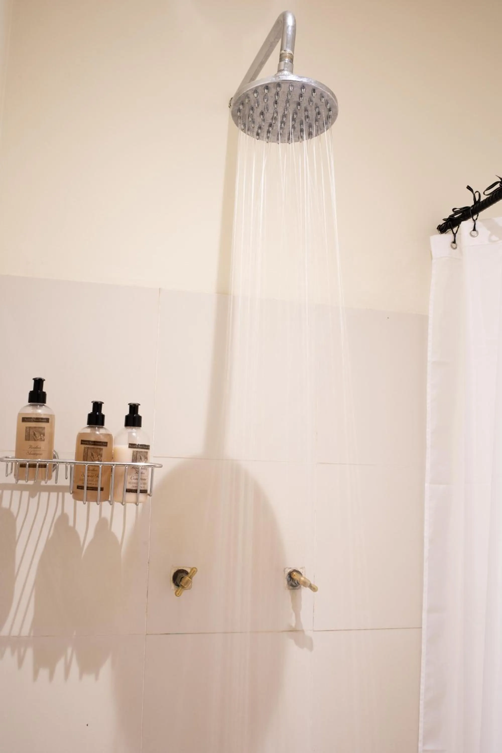 Shower in Prince Albert Country Stay