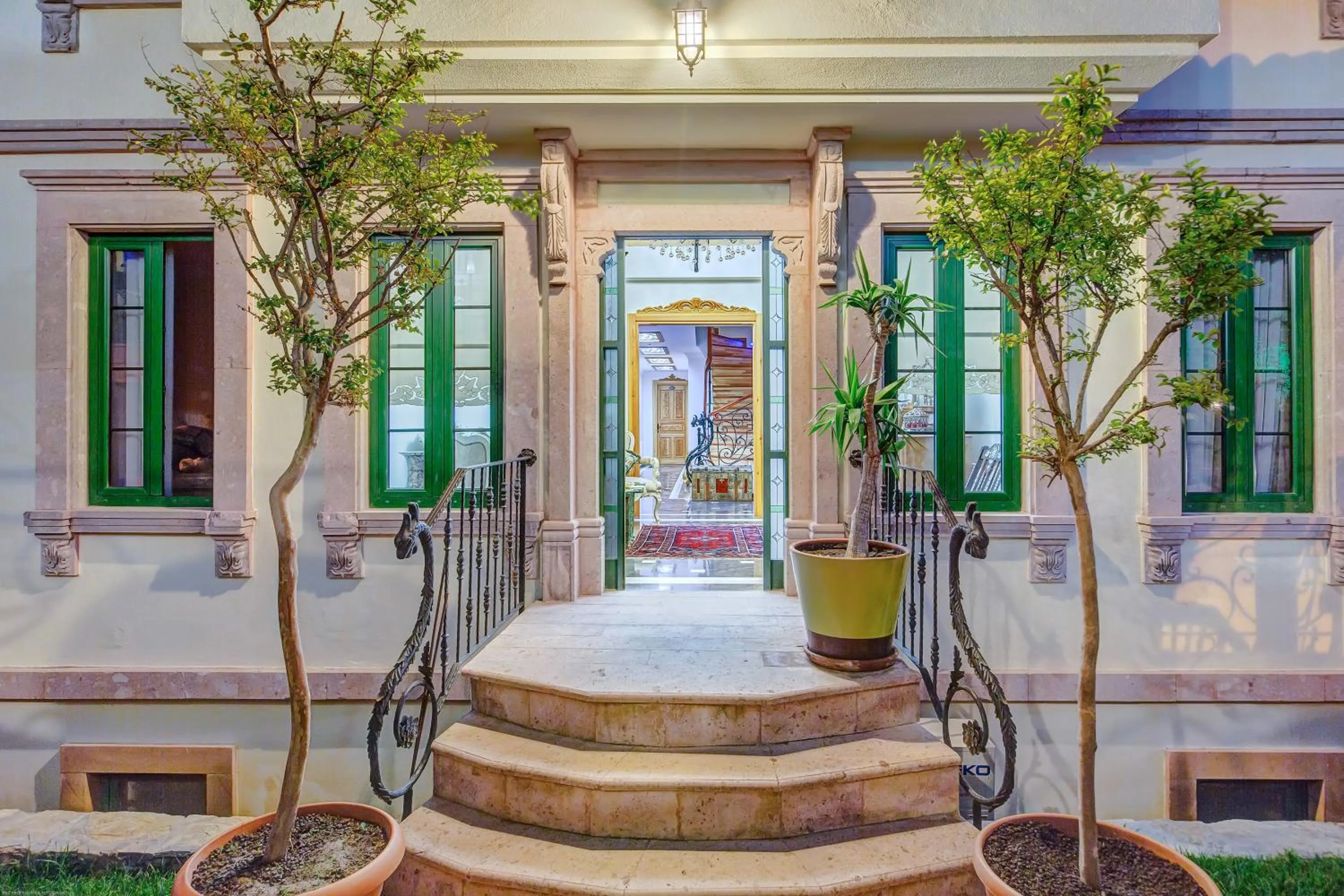 Facade/entrance in Cunda Esen Hotel