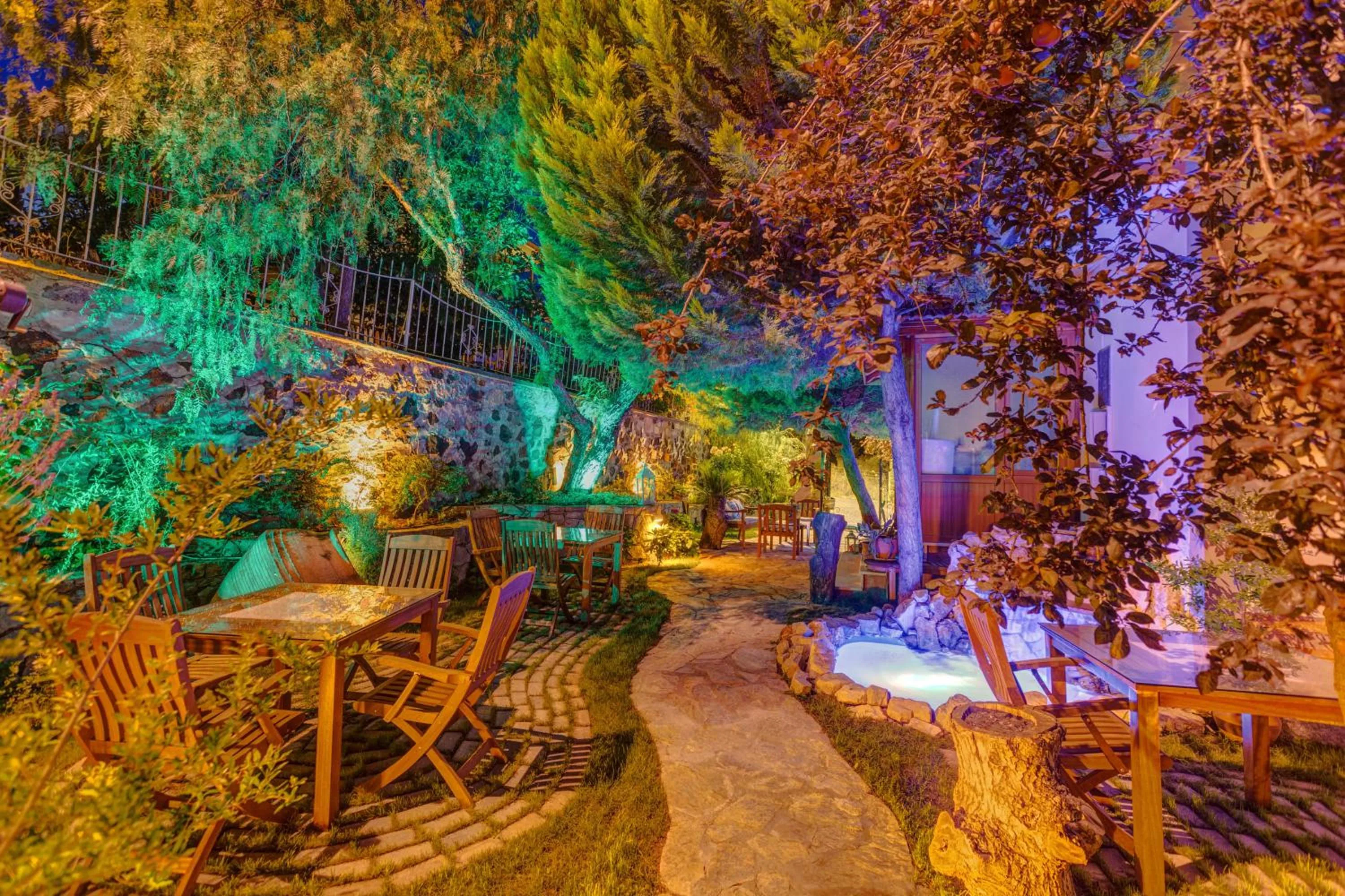 Night in Cunda Esen Hotel