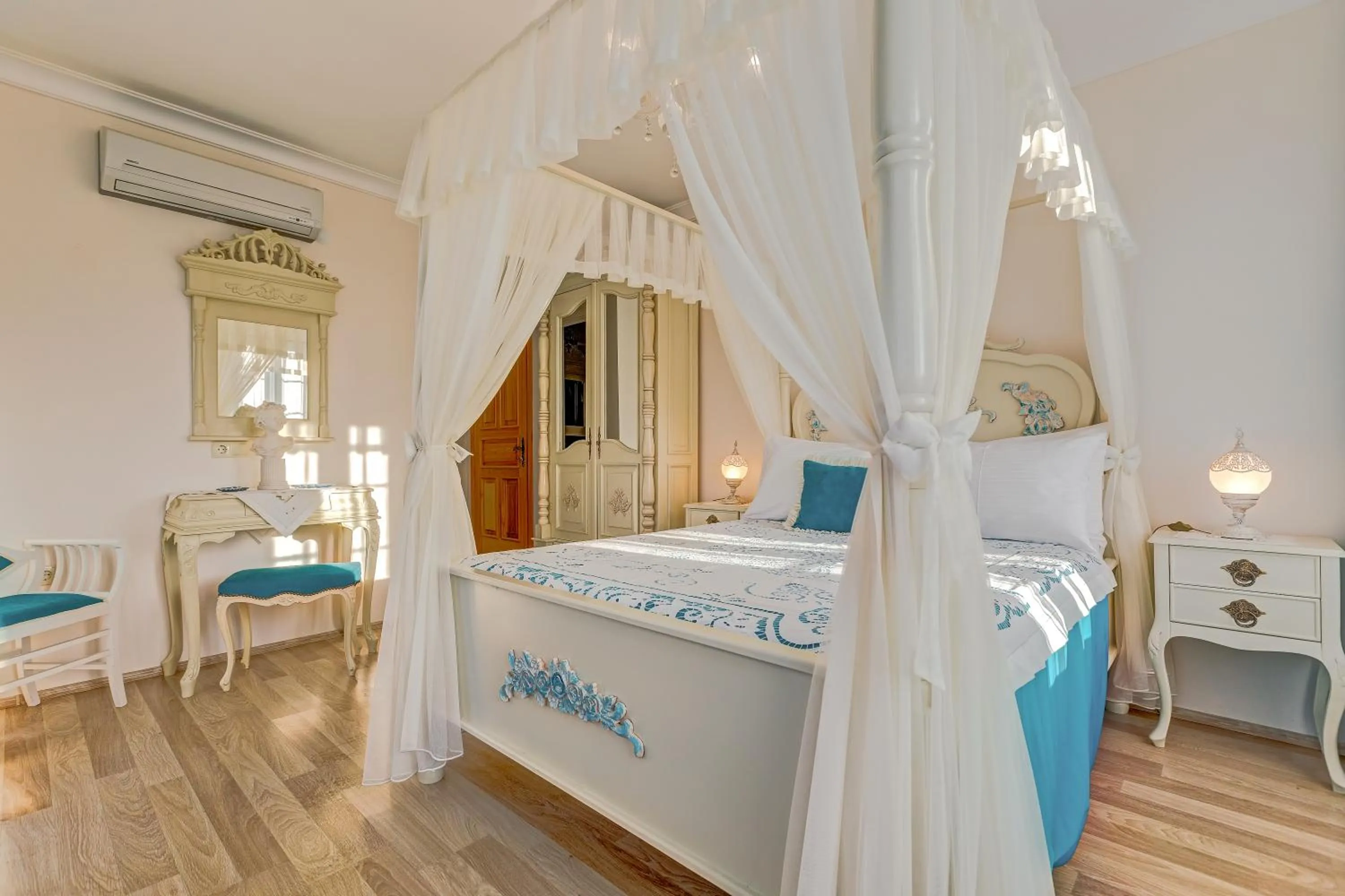 Other, Bed in Cunda Esen Hotel