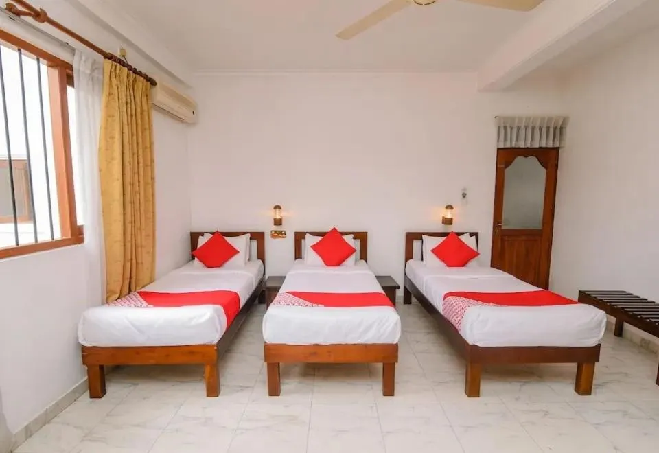 Bedroom, Bed in Grand Kandy Villa
