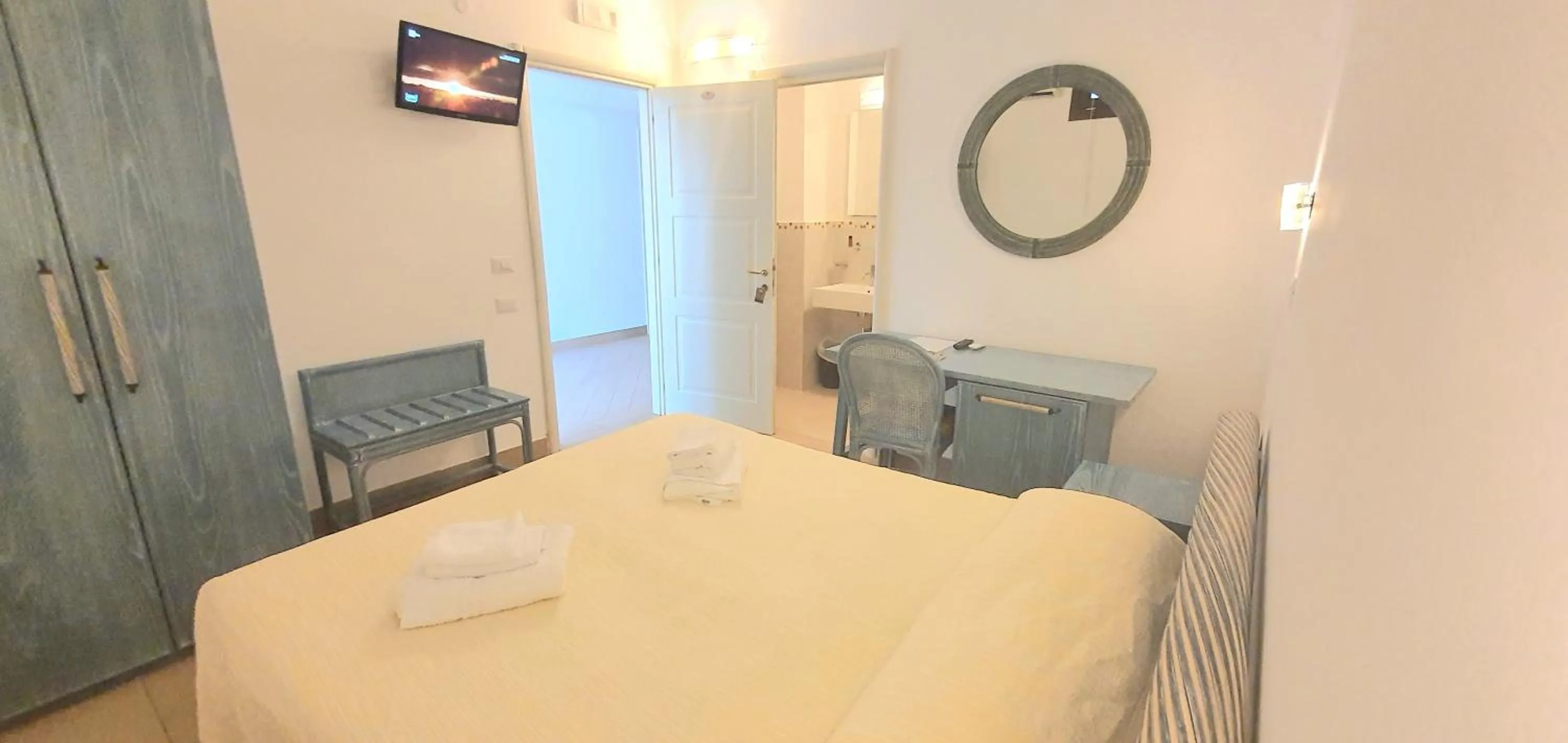 Photo of the whole room, Bed in Agriturismo Il Trappeto