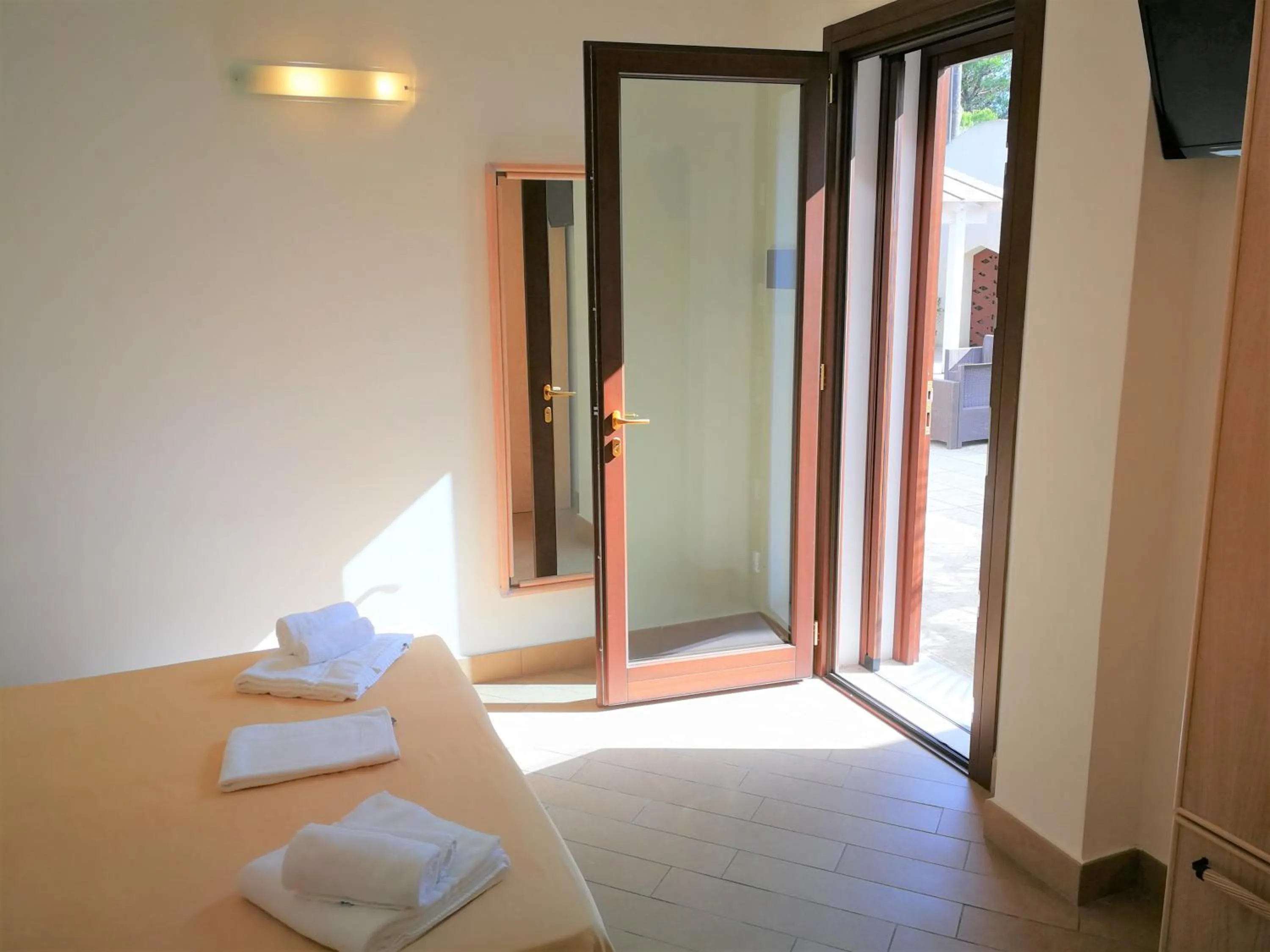 Photo of the whole room, Bed in Agriturismo Il Trappeto