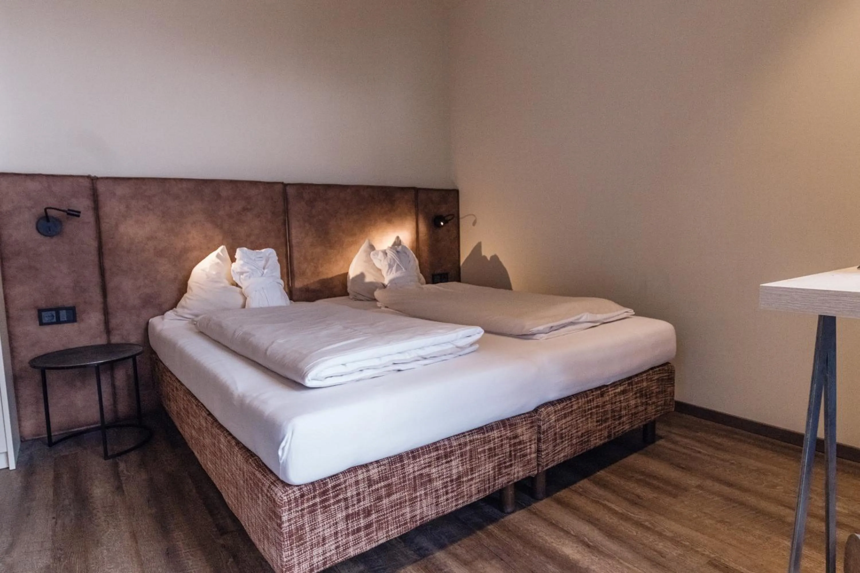 Bed in THOMSN Central Hotel & Appartements