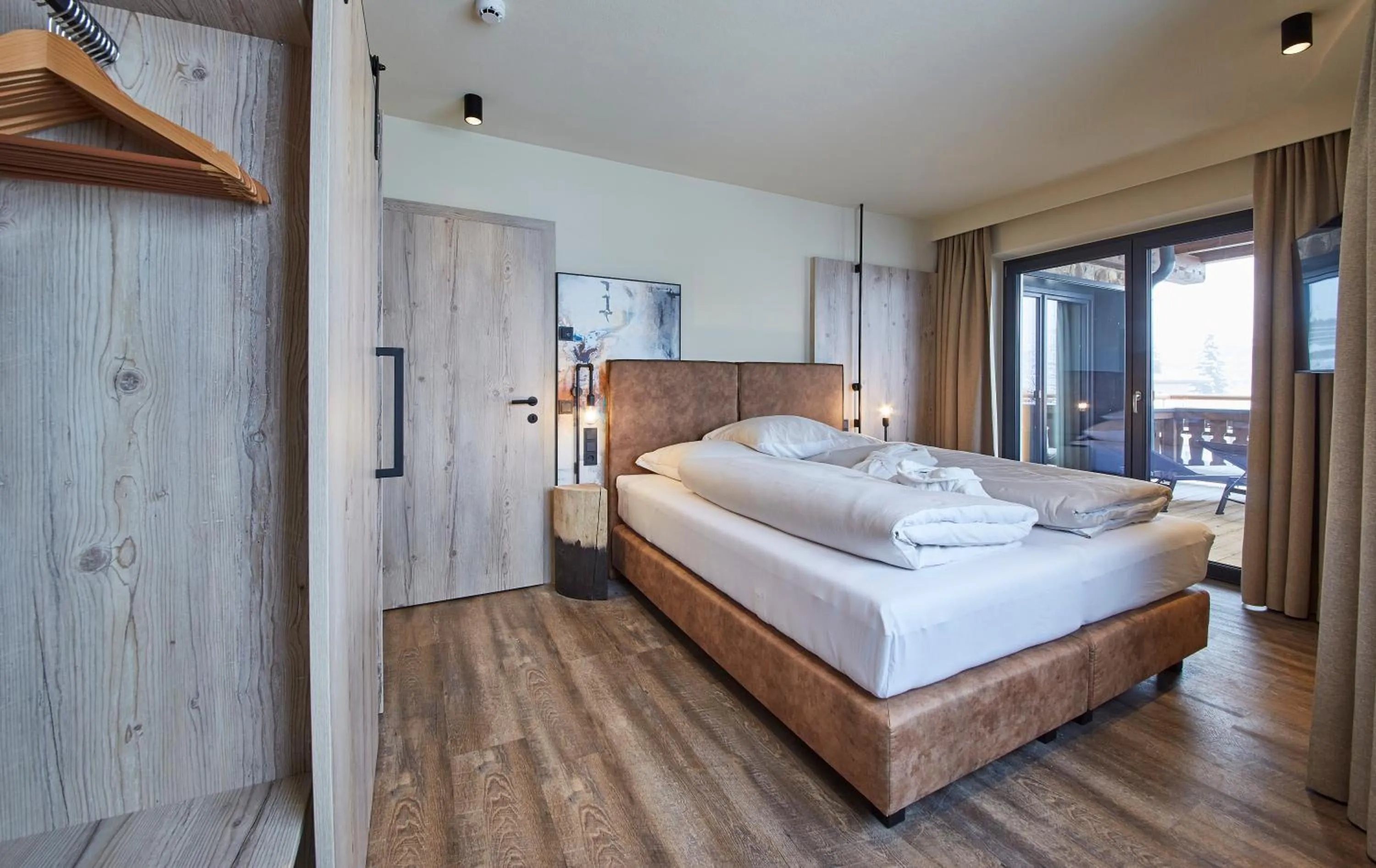 Photo of the whole room, Bed in THOMSN Central Hotel & Appartements