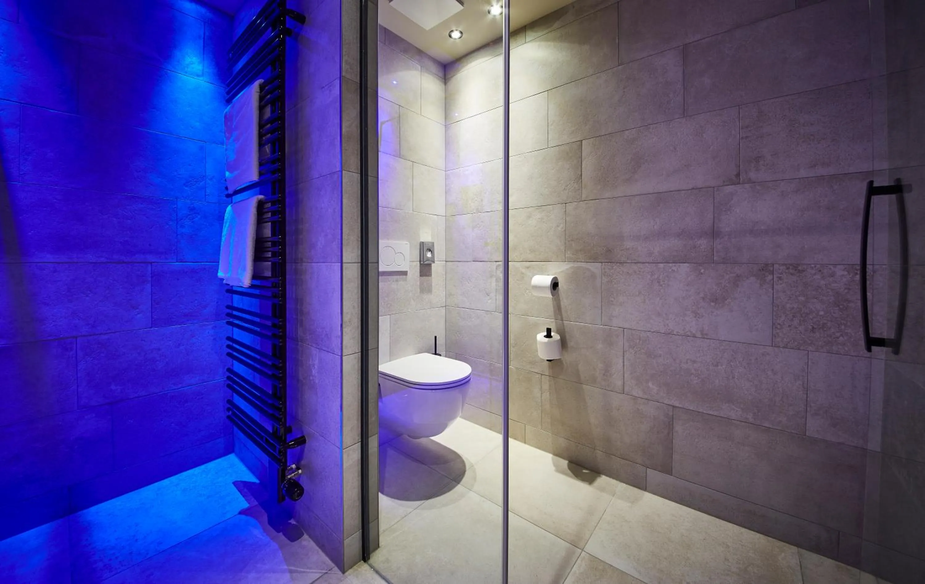 Bathroom in THOMSN Central Hotel & Appartements