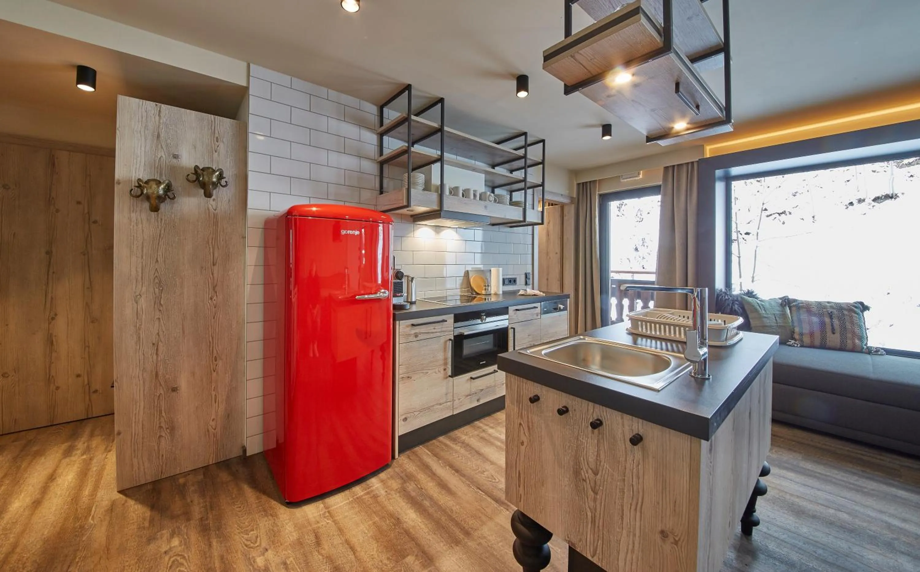 Kitchen or kitchenette in THOMSN Central Hotel & Appartements