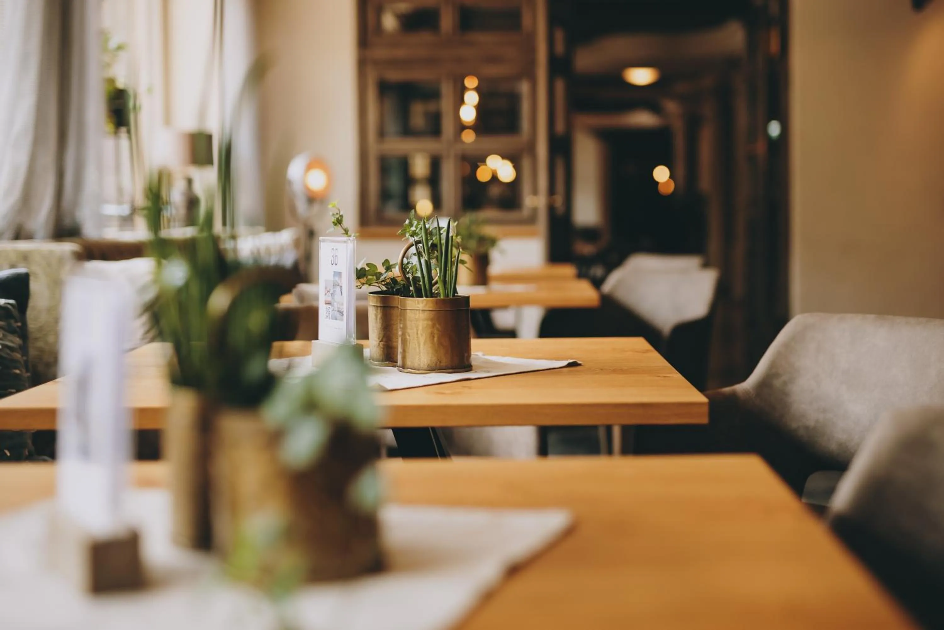 Restaurant/places to eat in THOMSN Central Hotel & Appartements