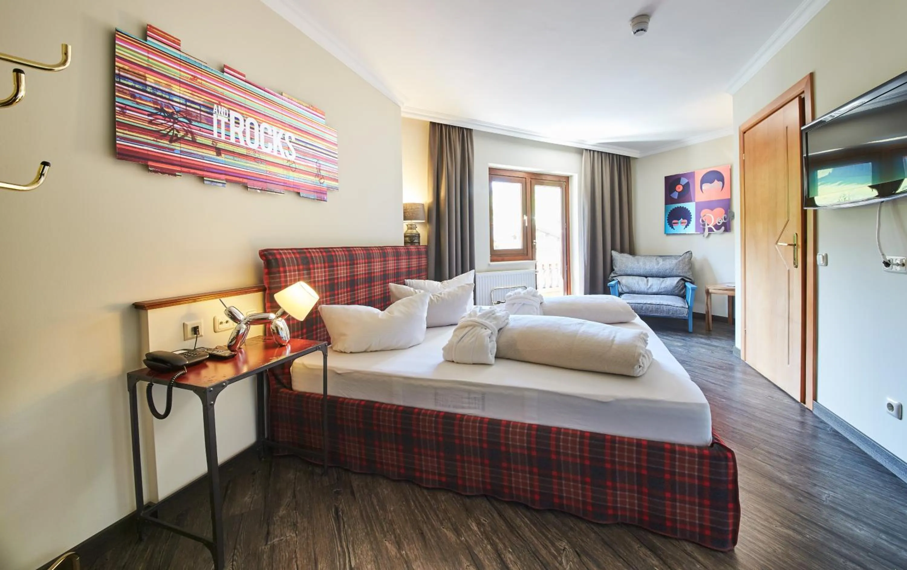 Photo of the whole room, Bed in THOMSN Central Hotel & Appartements