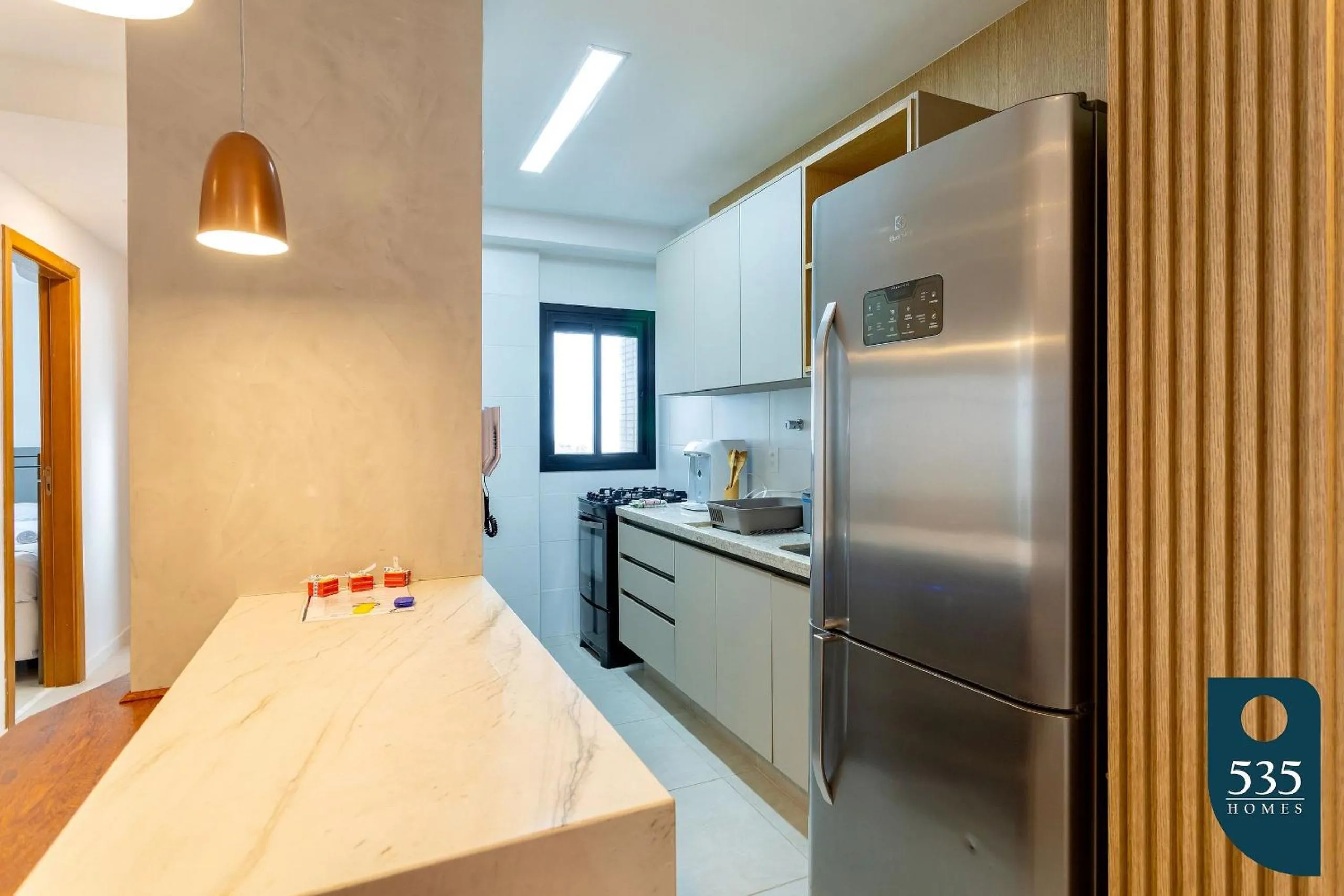 Kitchen or kitchenette in Lindo e aconchegante com vista panorâmica na Barra