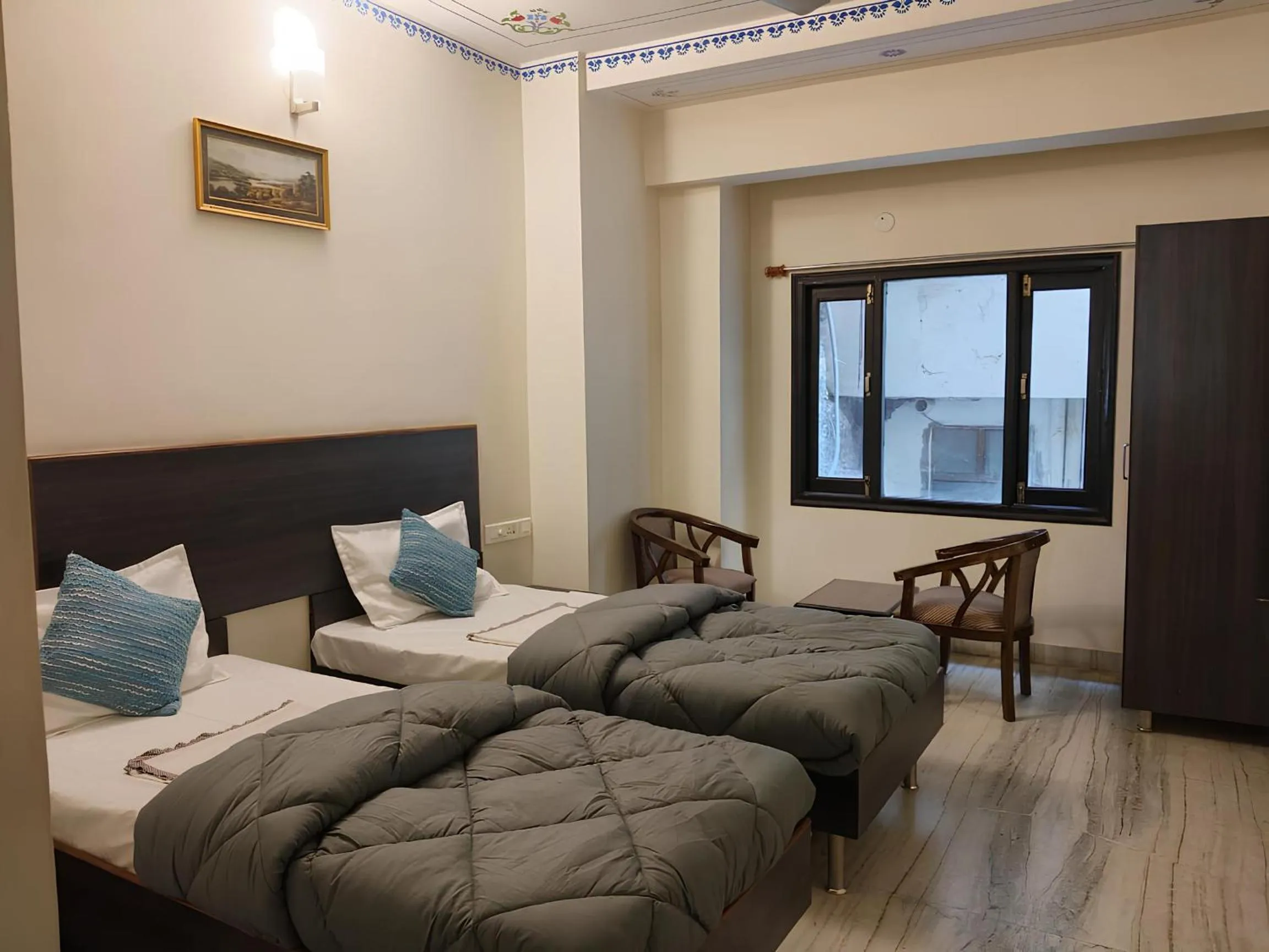 Bed in Madpackers Udaipur