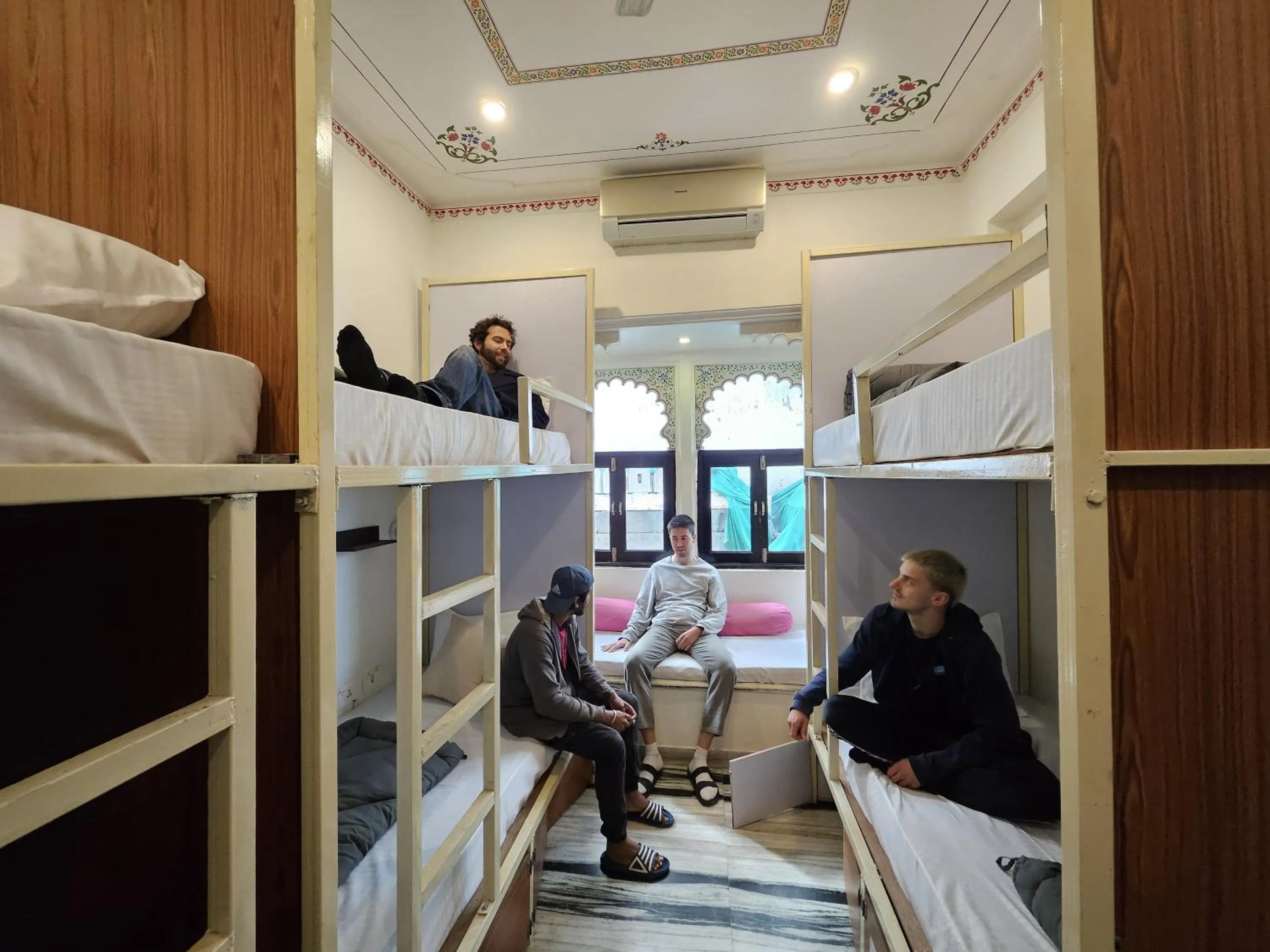 Bed in Madpackers Udaipur