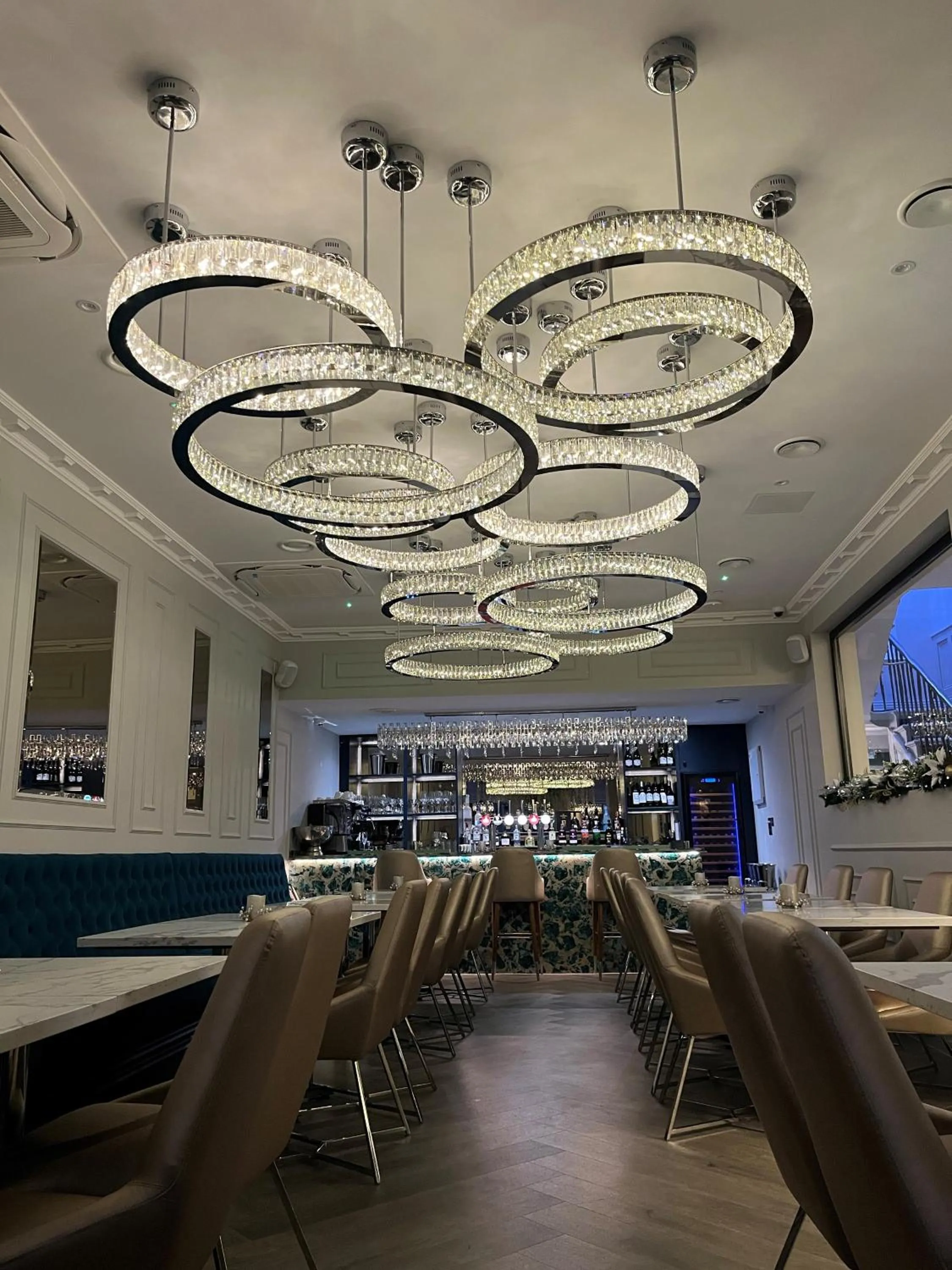 Restaurant/places to eat in Philharmonic Hotel