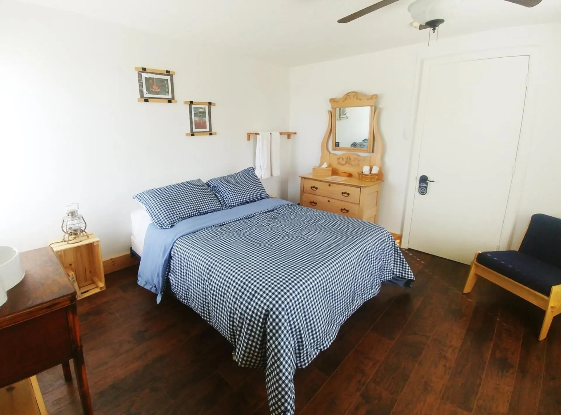 Bed in Auberge de la rive de Charlevoix - Auberge de jeunesse familiale pour voyageurs de tous âges