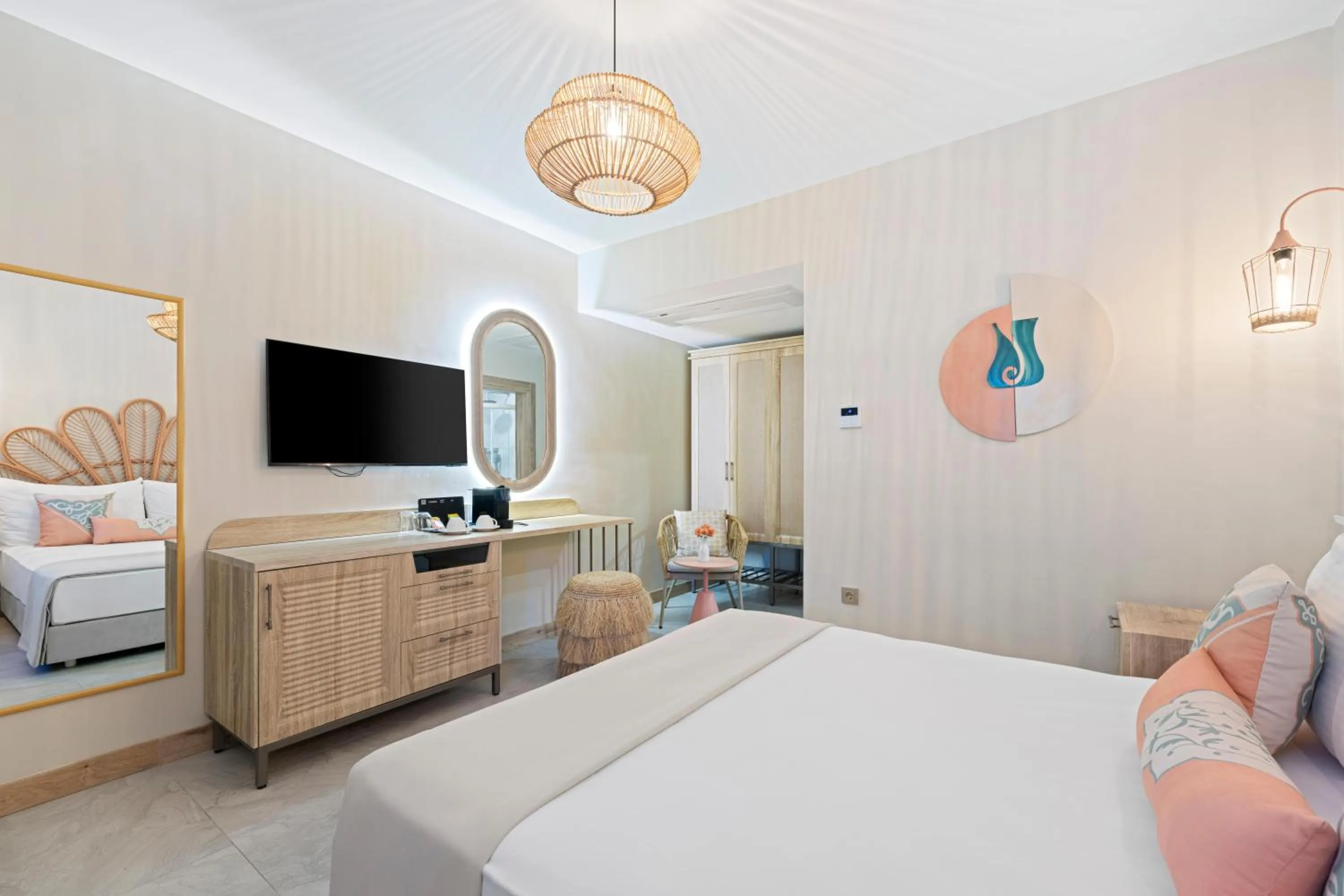 Photo of the whole room, Bed in Suum Bodrum Hotel & Beach - Adult Only