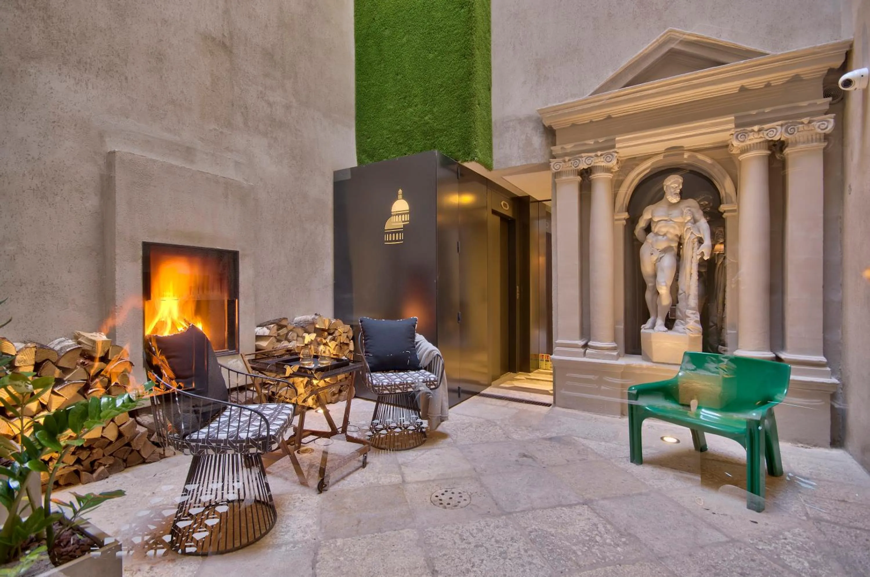 Patio in Casa Ellul - Small Luxury Hotels of the World