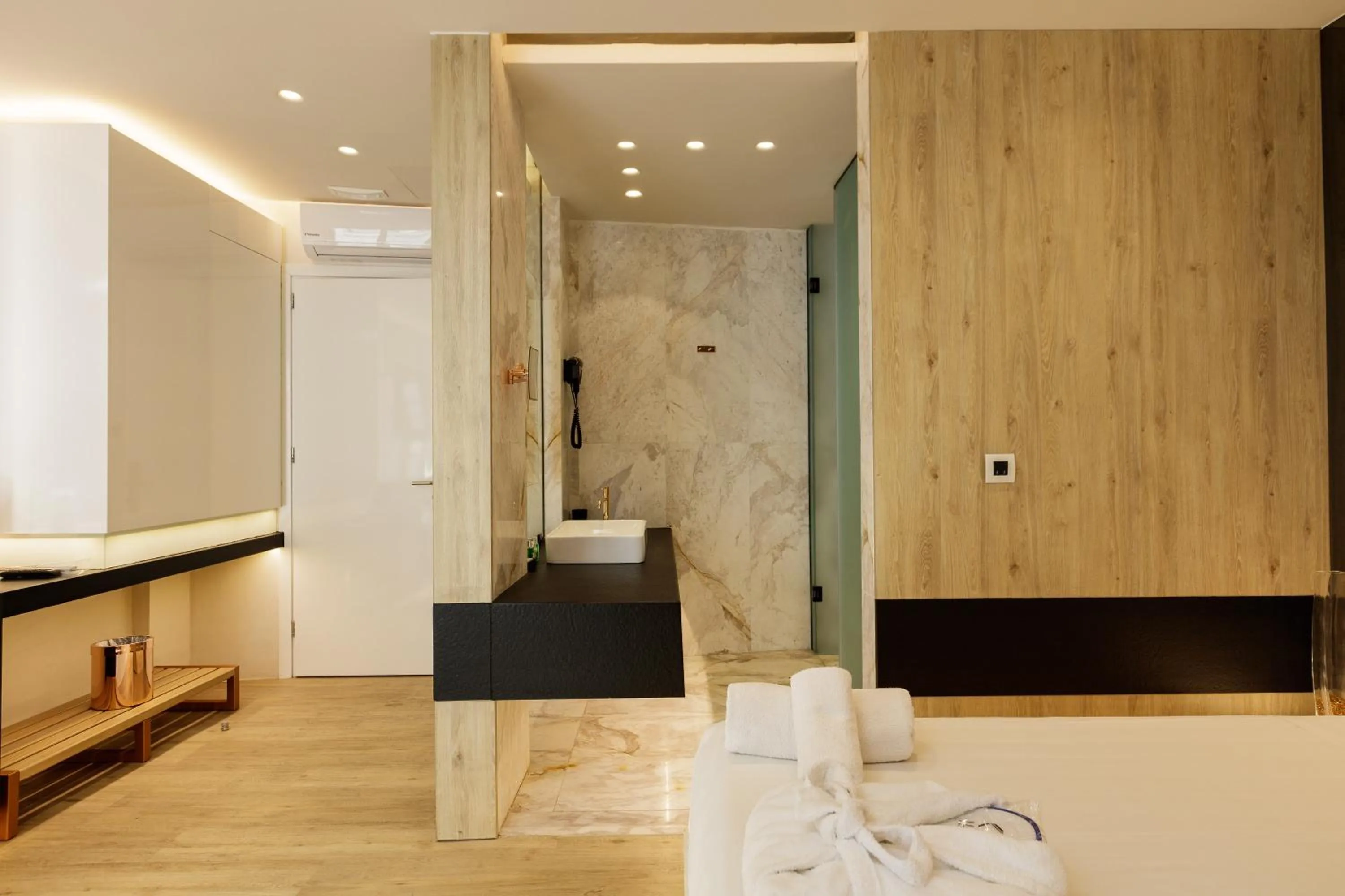 Photo of the whole room in Kahlua Boutique Hotel - Adults Only