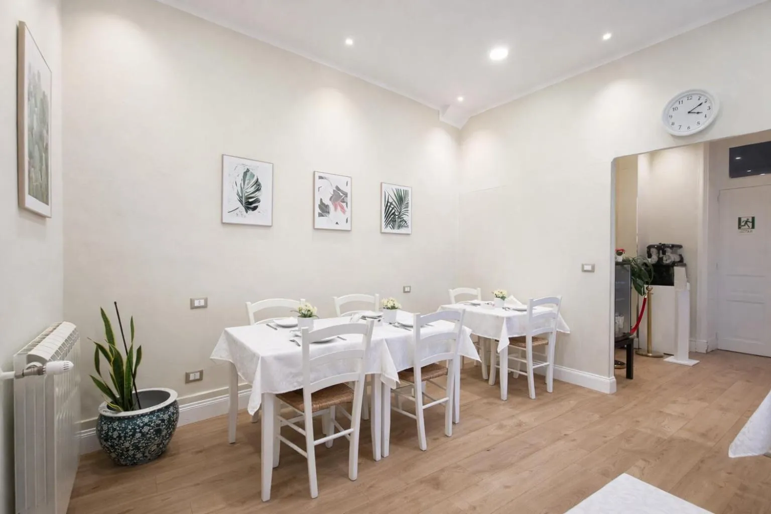 Lounge or bar in Opera Relais