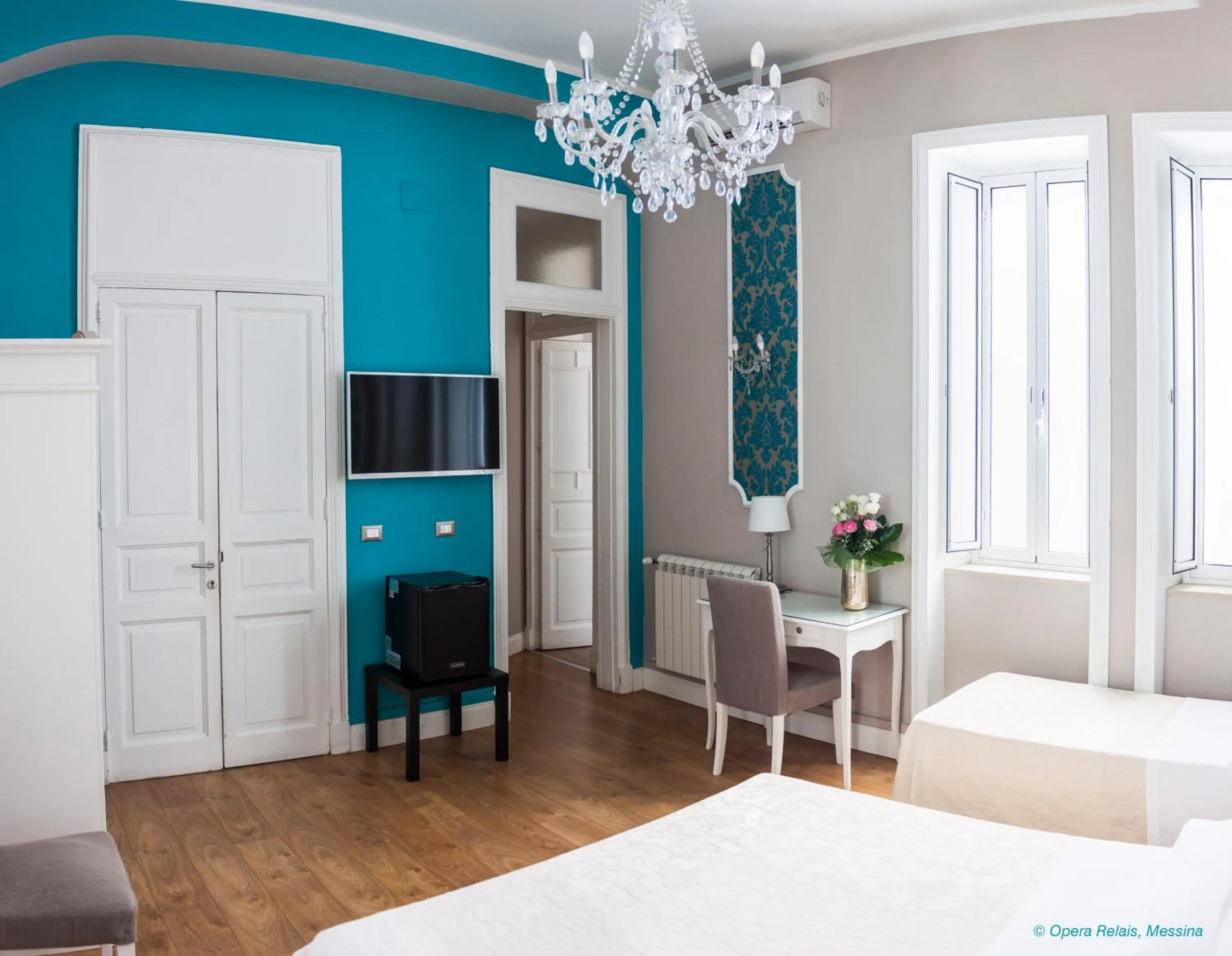 Photo of the whole room, Bed in Opera Relais