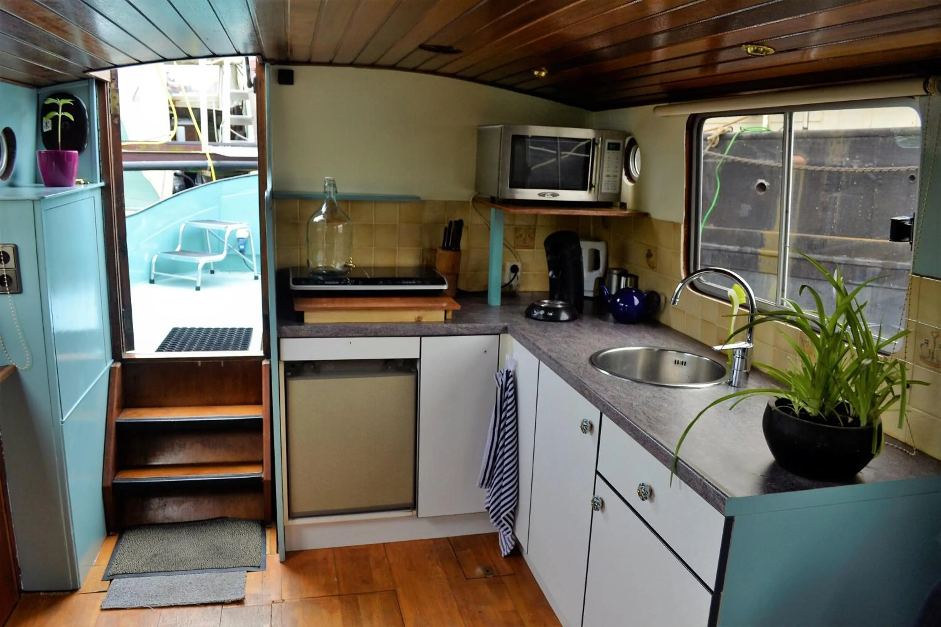 Kitchen or kitchenette in Floating B&B Amsterdam